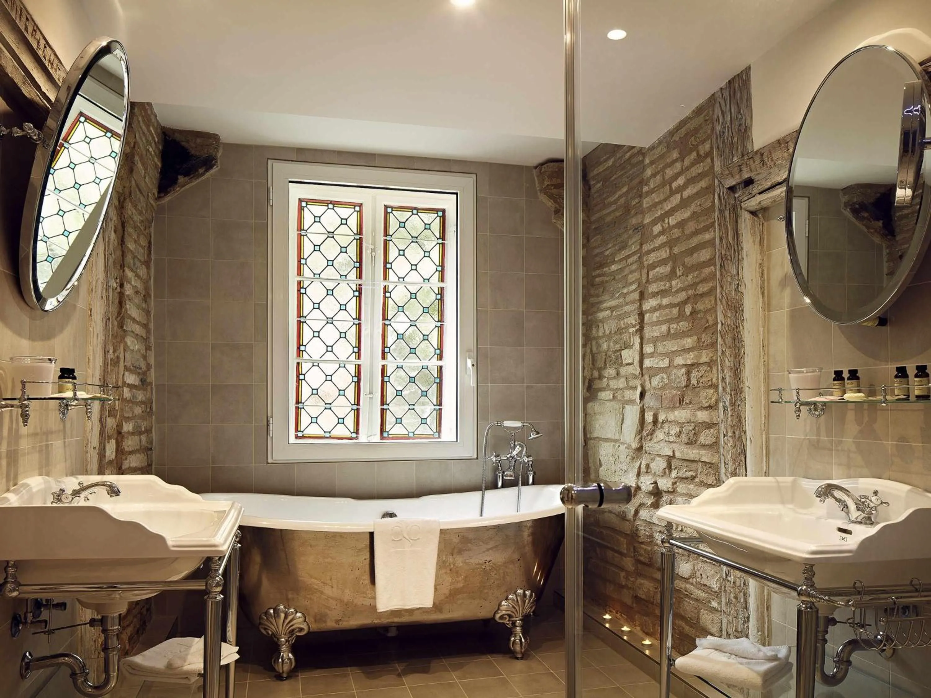 Photo of the whole room in Cour du Corbeau Hotel Strasbourg - MGallery Collection