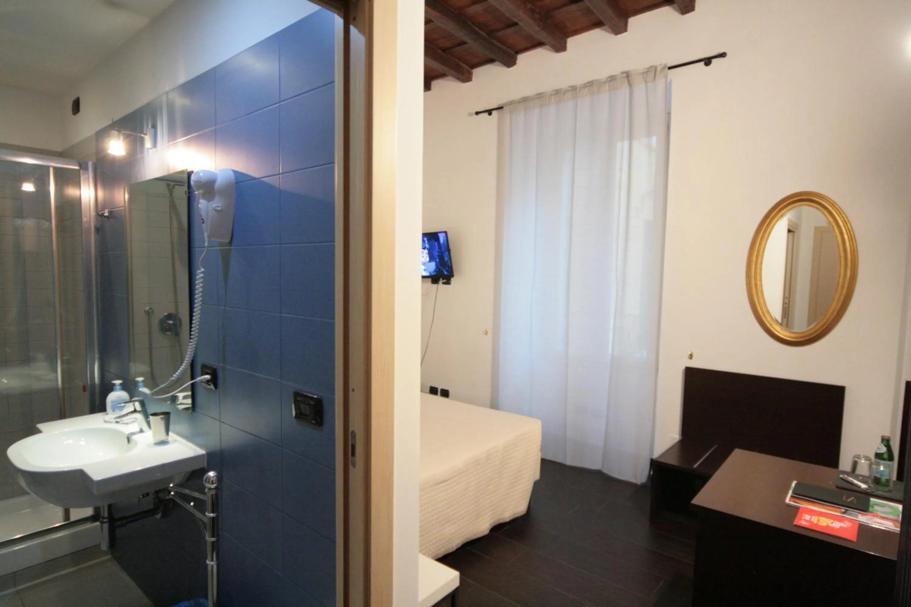 Deluxe Double Room in House Monti 1875