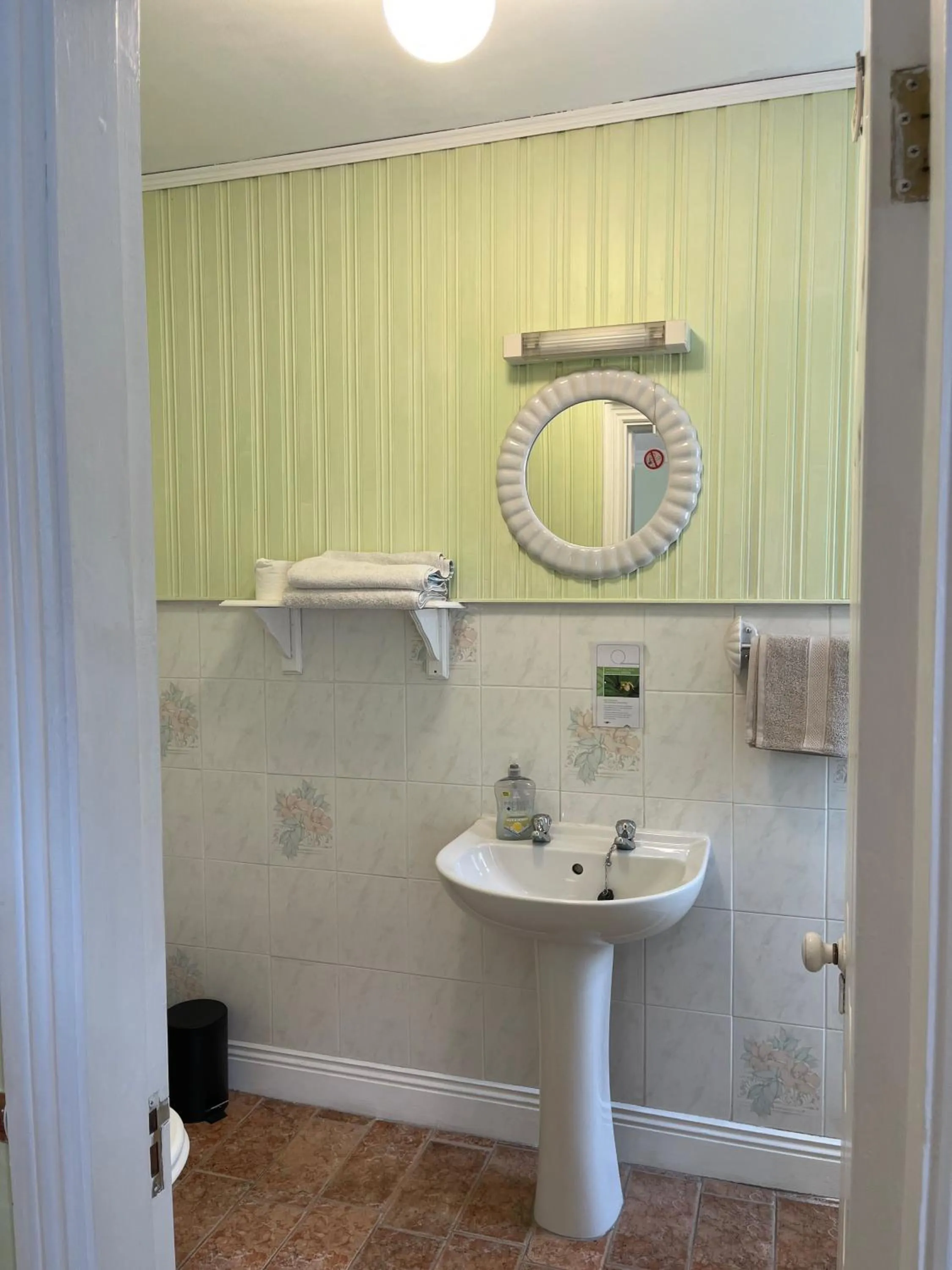 Bathroom in Breagagh View B&B