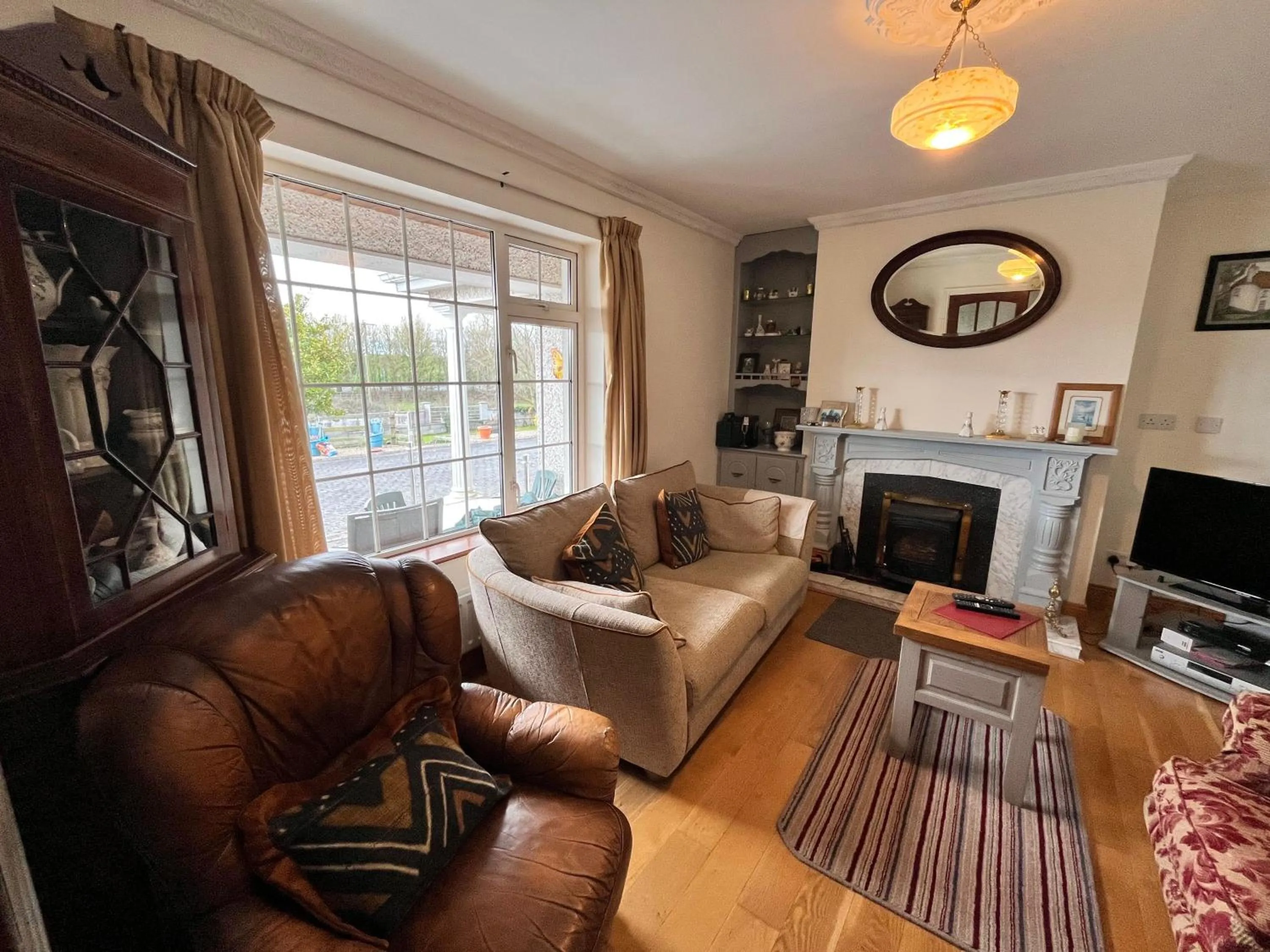 Communal lounge/ TV room in Breagagh View B&B