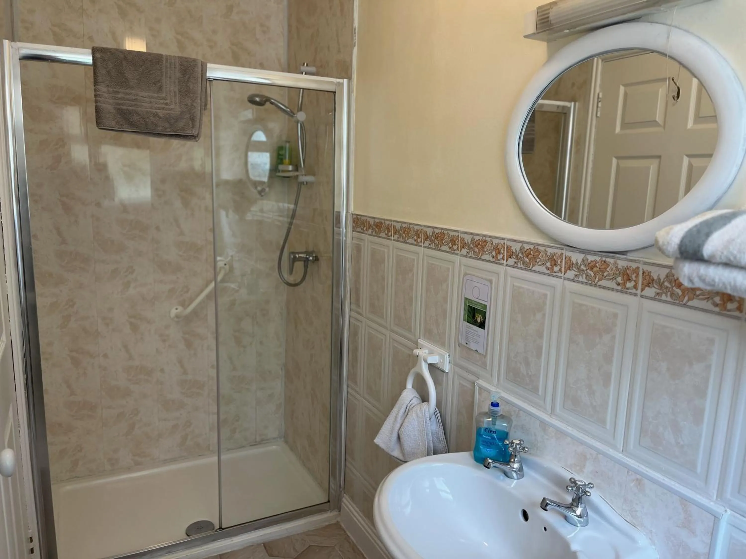 Shower in Breagagh View B&B