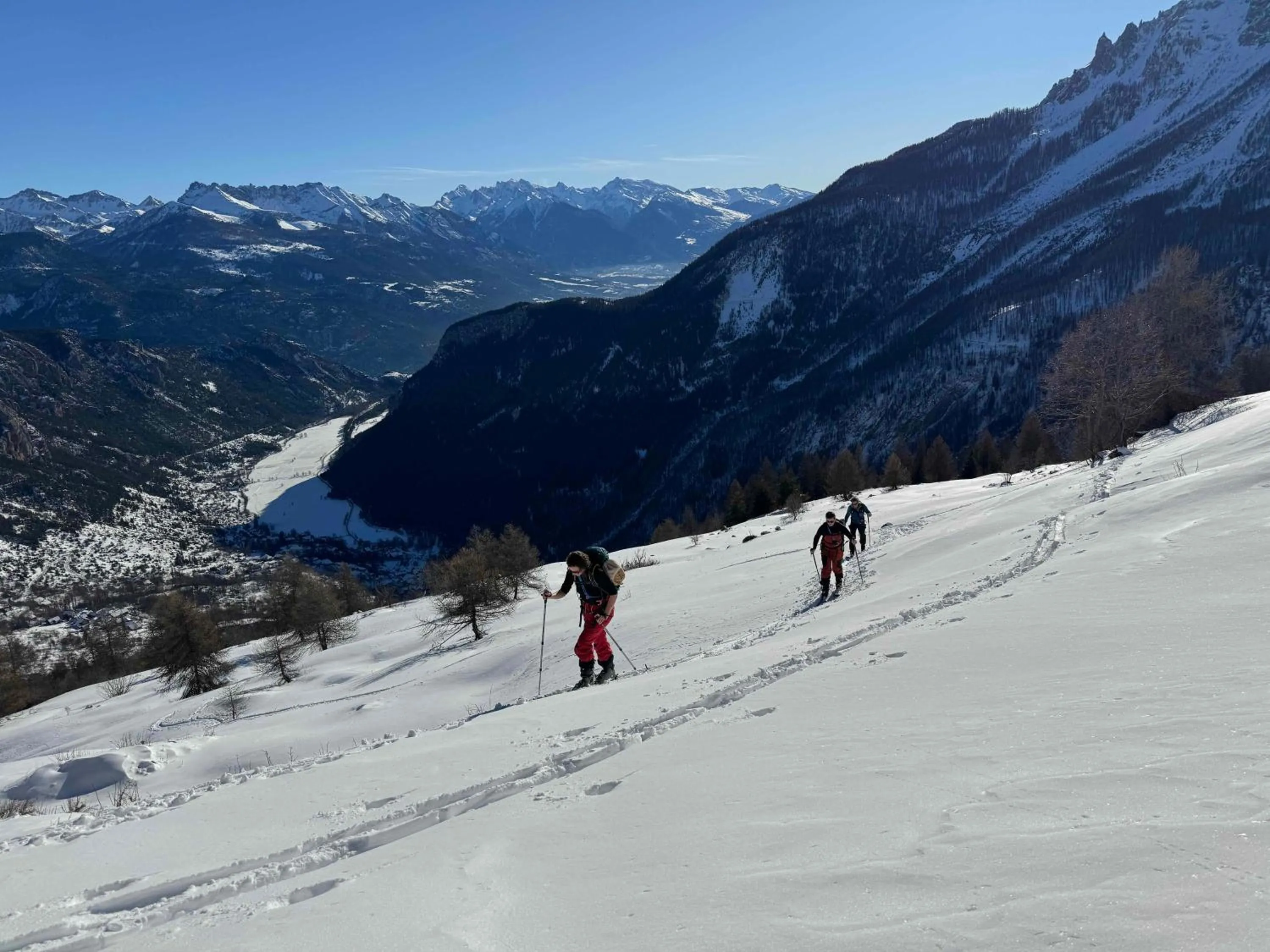 Skiing in Hôtel Restaurant Gîtes Les 5 Saisons