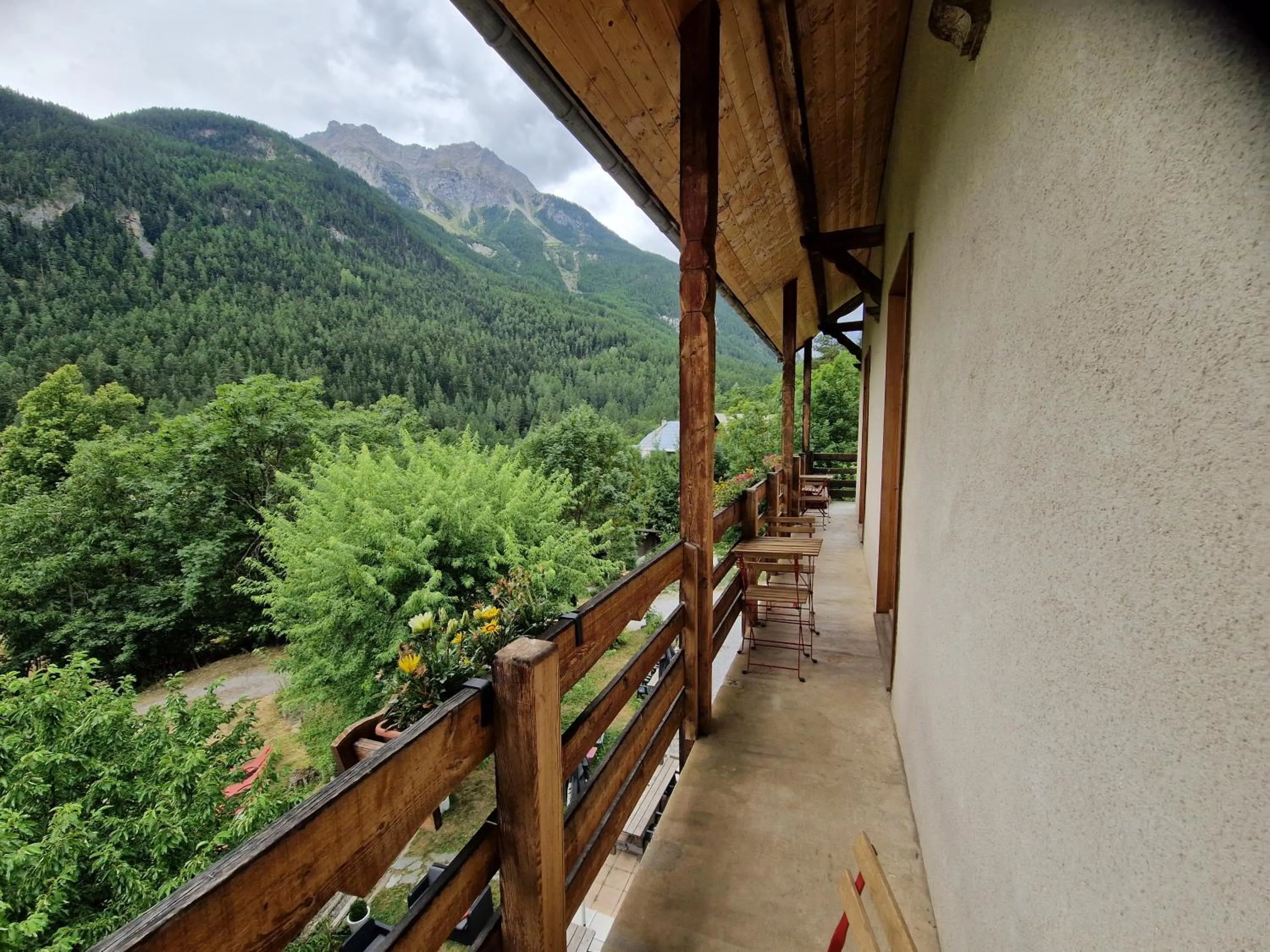 Balcony/Terrace in Hôtel Restaurant Gîtes Les 5 Saisons