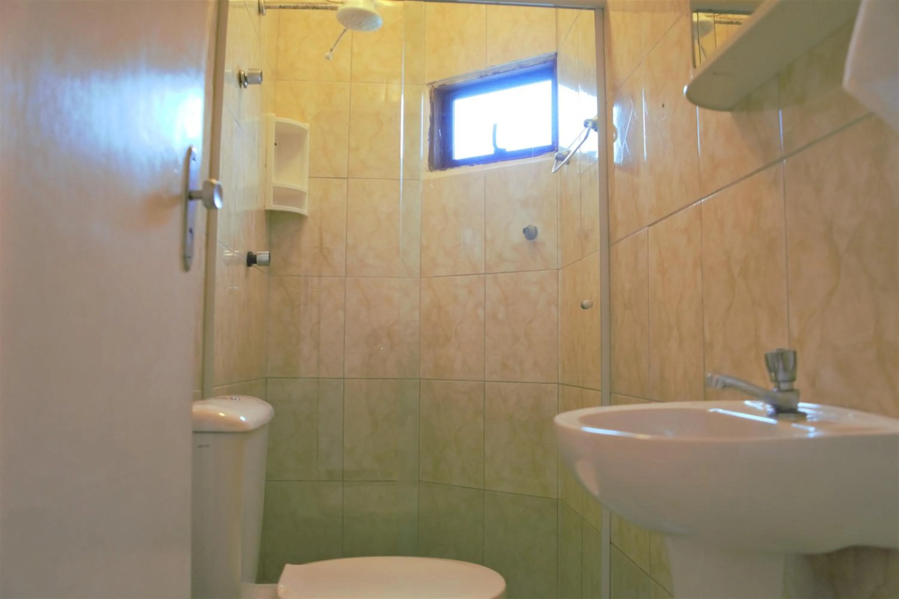 Bathroom in Pousada Sorocotuba - Piscina Aquecida