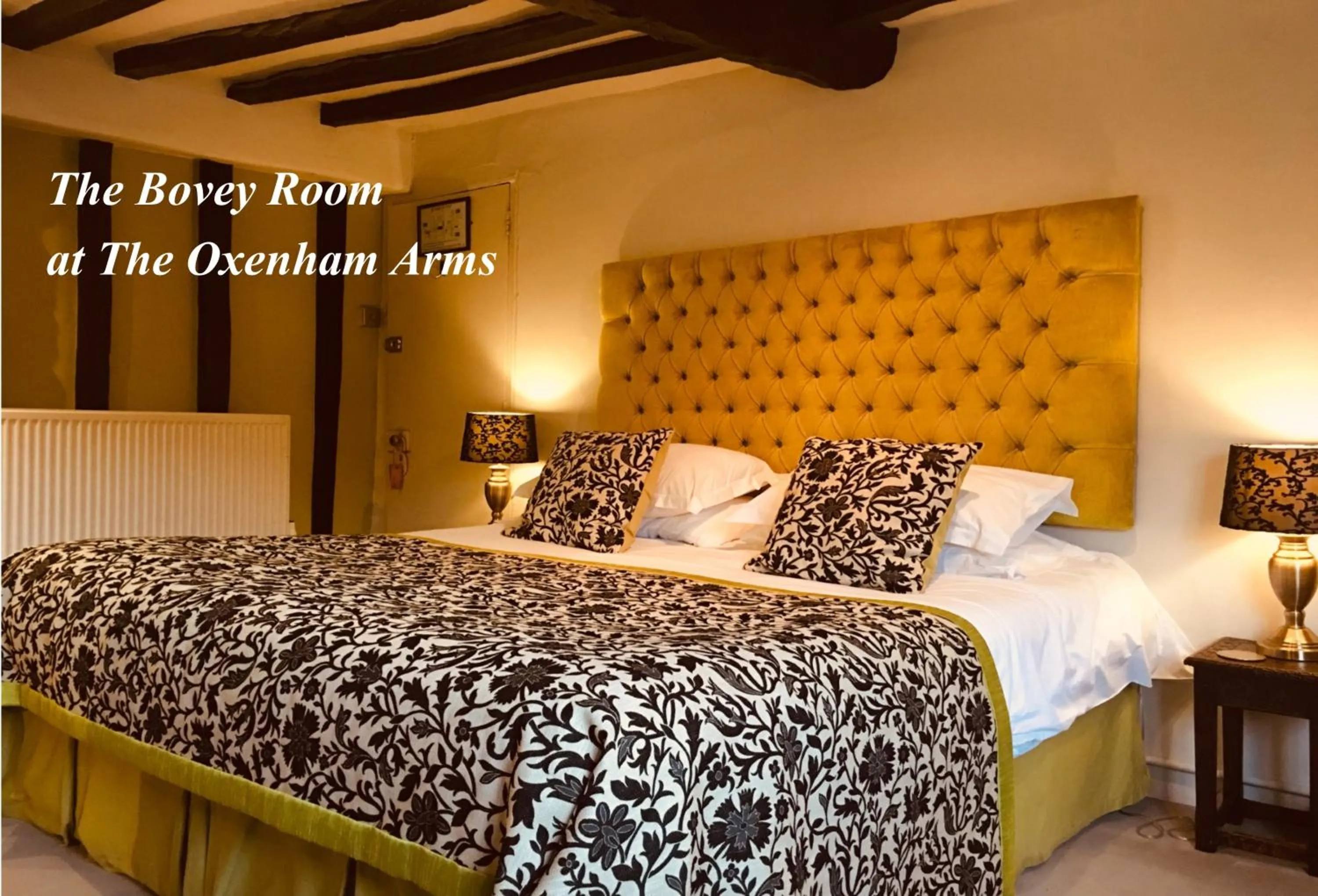 Photo of the whole room, Bed in The Oxenham Arms Hotel Devon