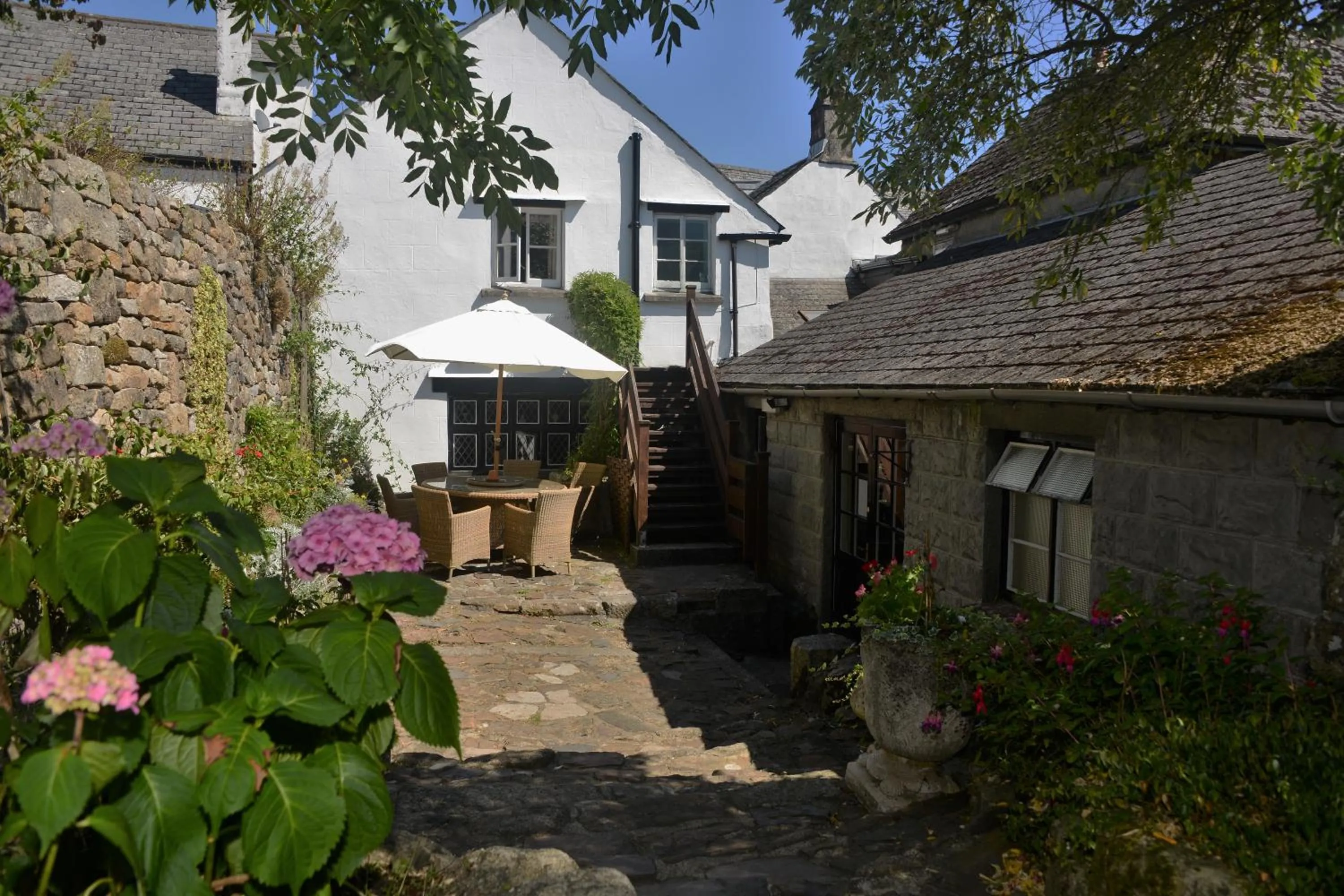 Patio in The Oxenham Arms Hotel Devon