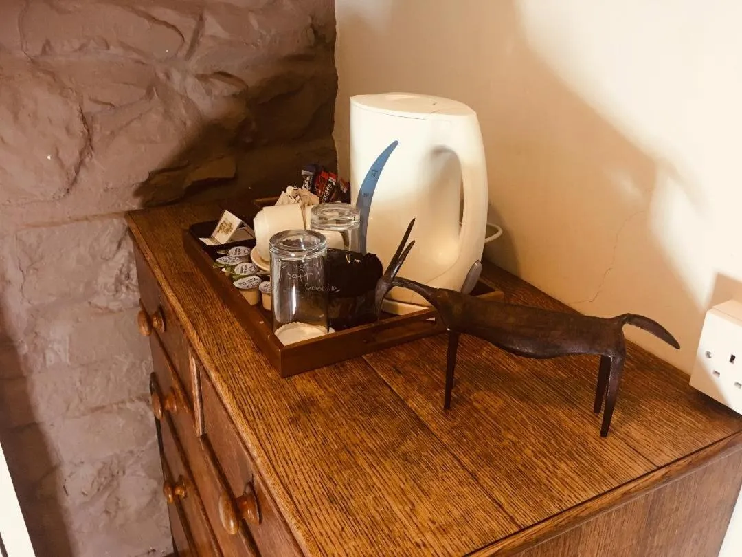 The Oxenham Arms Hotel Devon