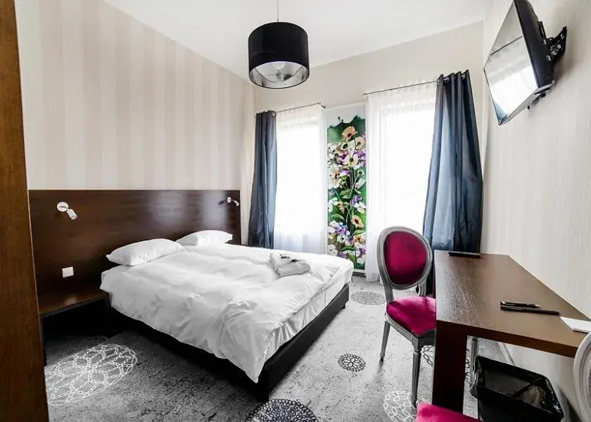 Double Room in Lawendowe Termy Double Room in Lawendowe Termy