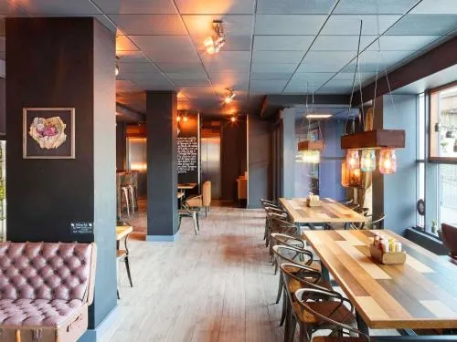 ibis Birmingham Airport Terminal Building - NEC