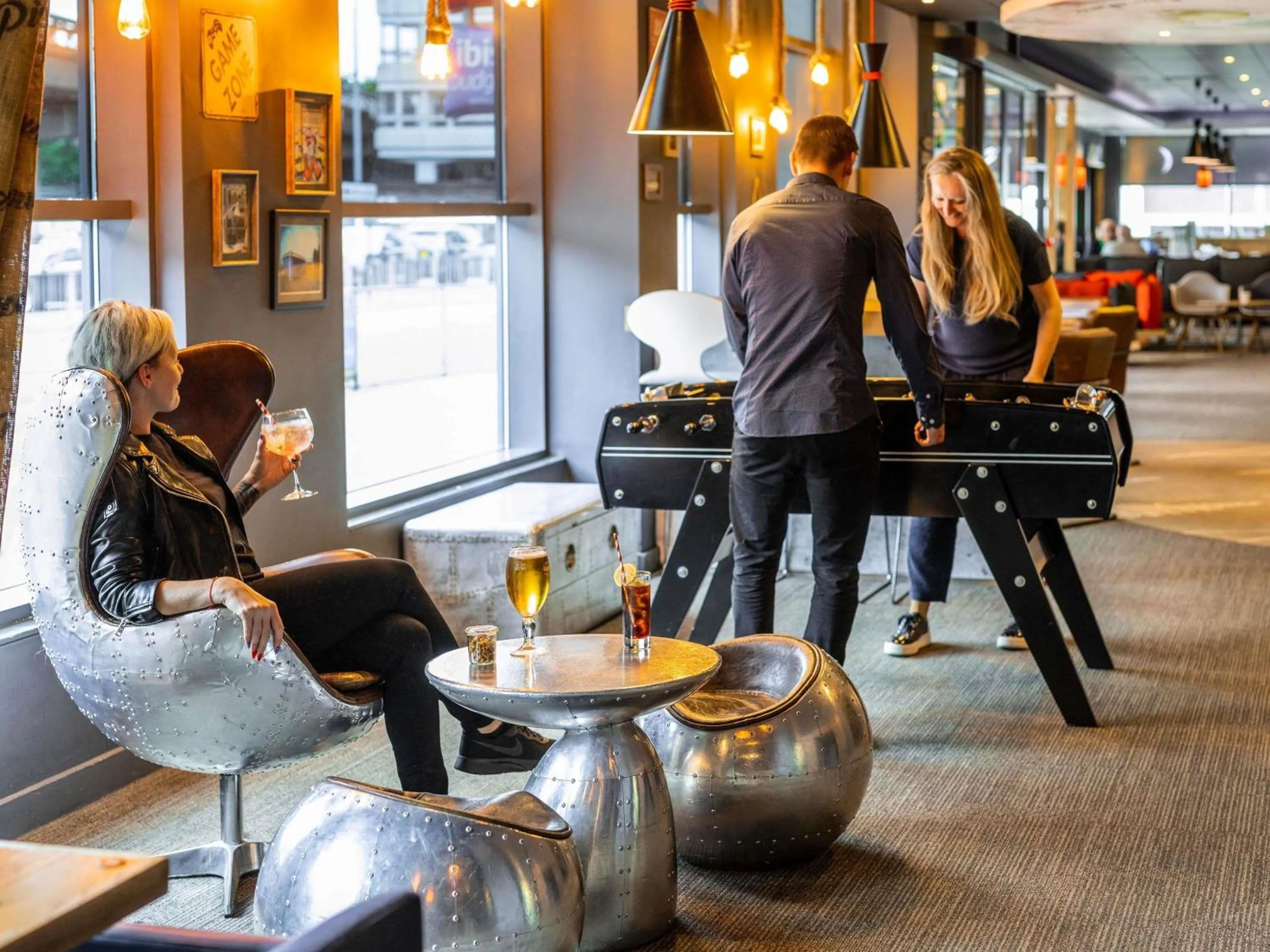 Lounge or bar in ibis Birmingham Airport Terminal Building - NEC