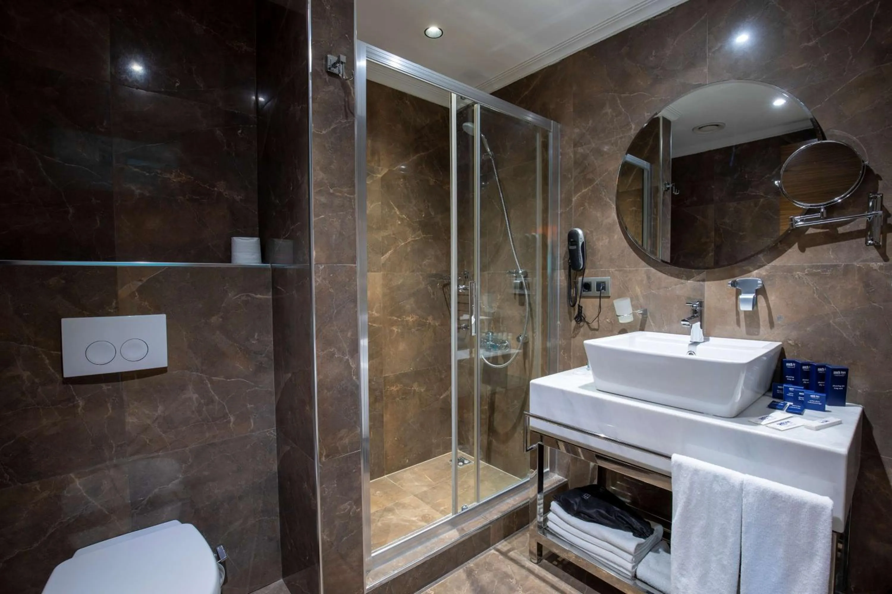 Bathroom in Park Inn by Radisson Istanbul Asia Kavacik