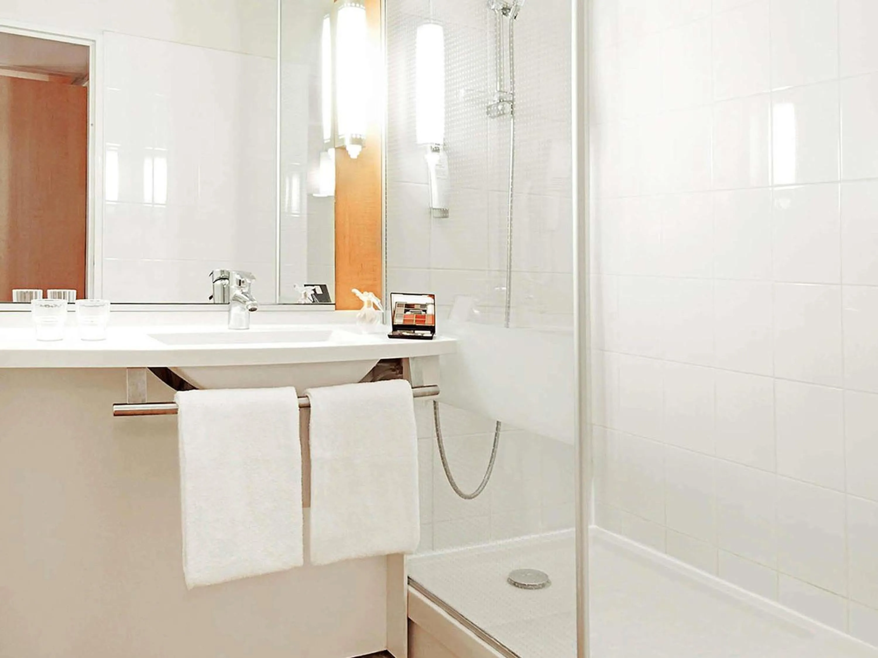 Bedroom in Ibis Marne la Vallée Noisy