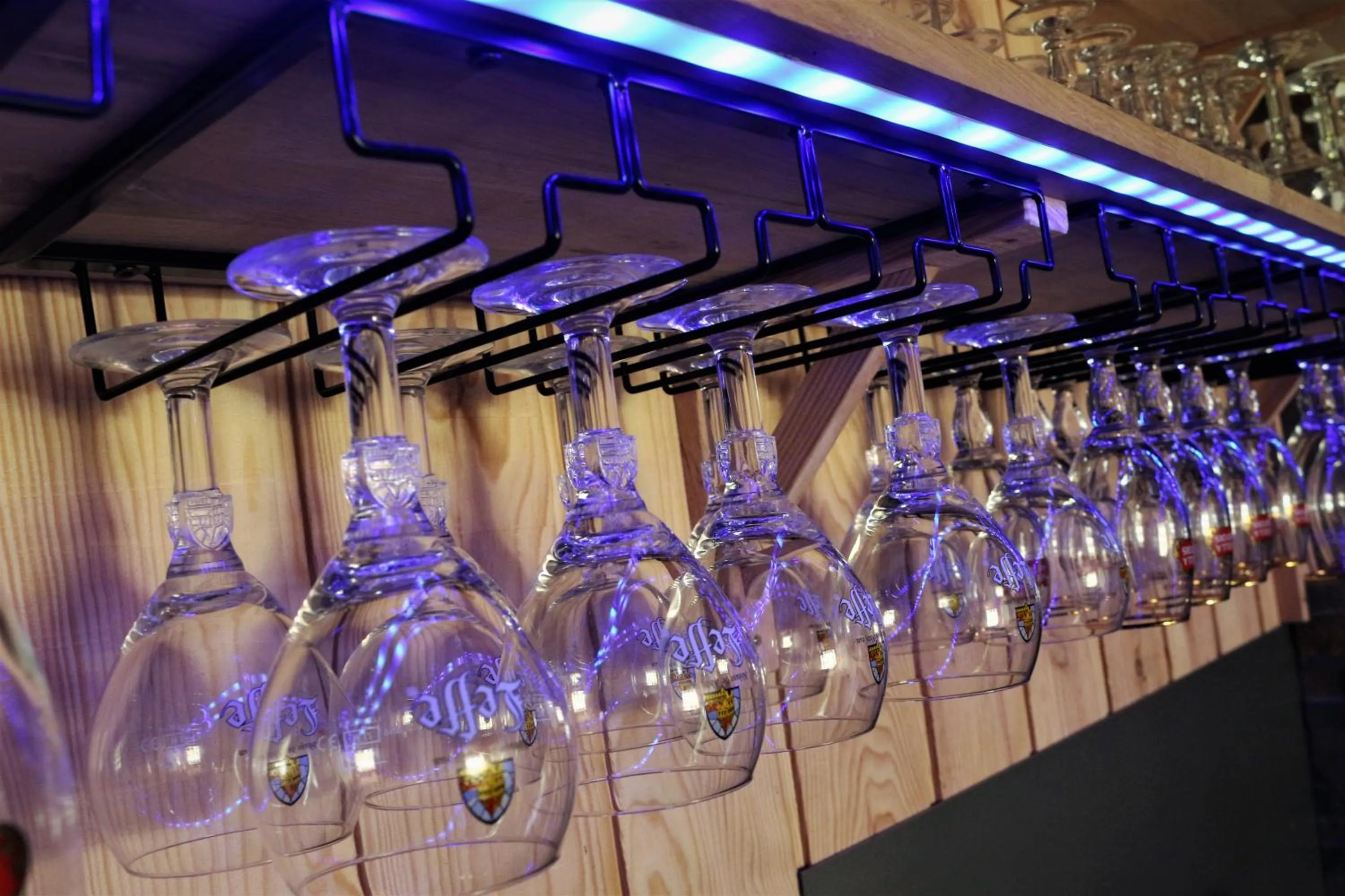 Lounge or bar in LA JARBELLE - Gîte et Spa