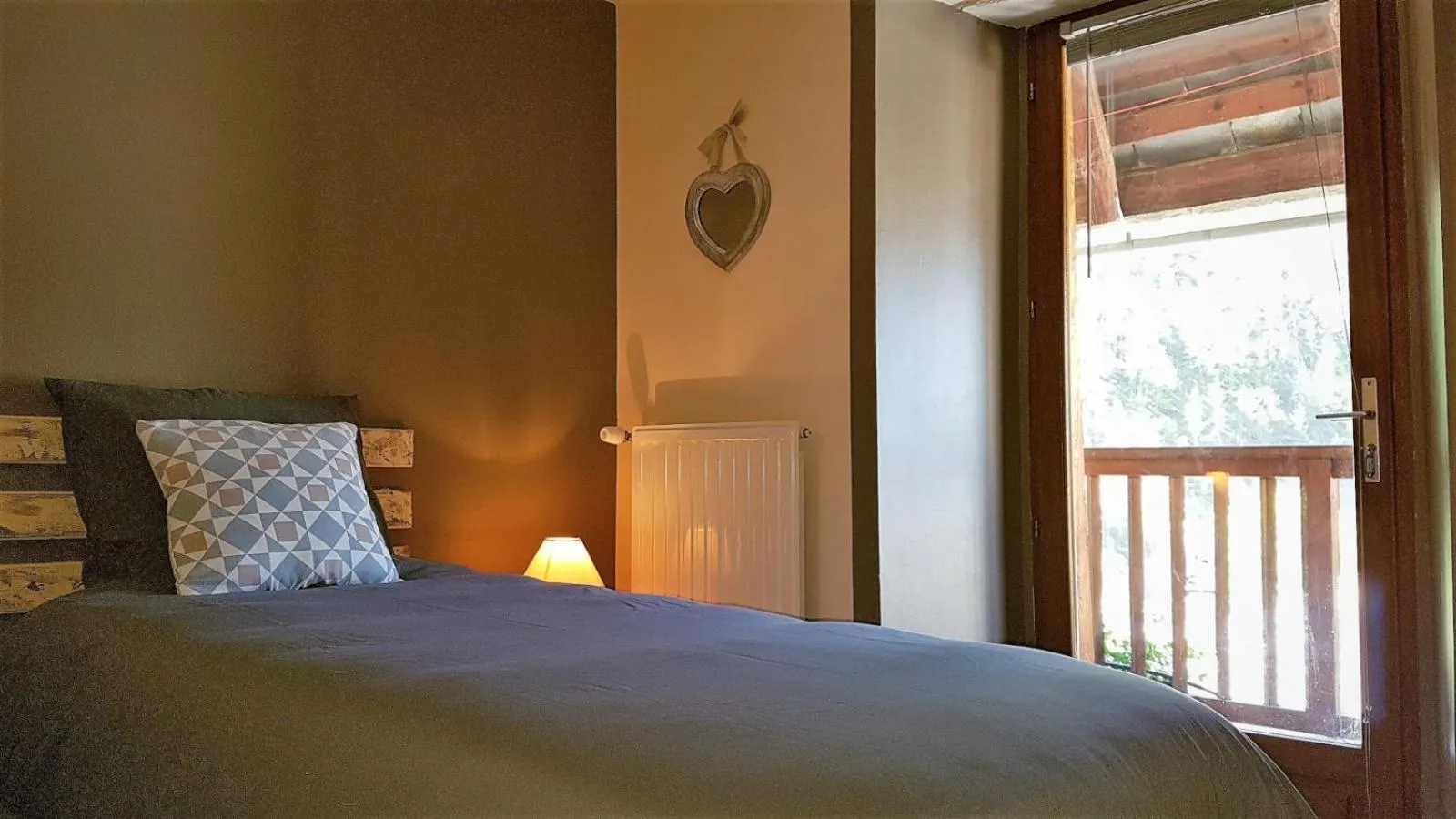 Bed in LA JARBELLE - Gîte et Spa