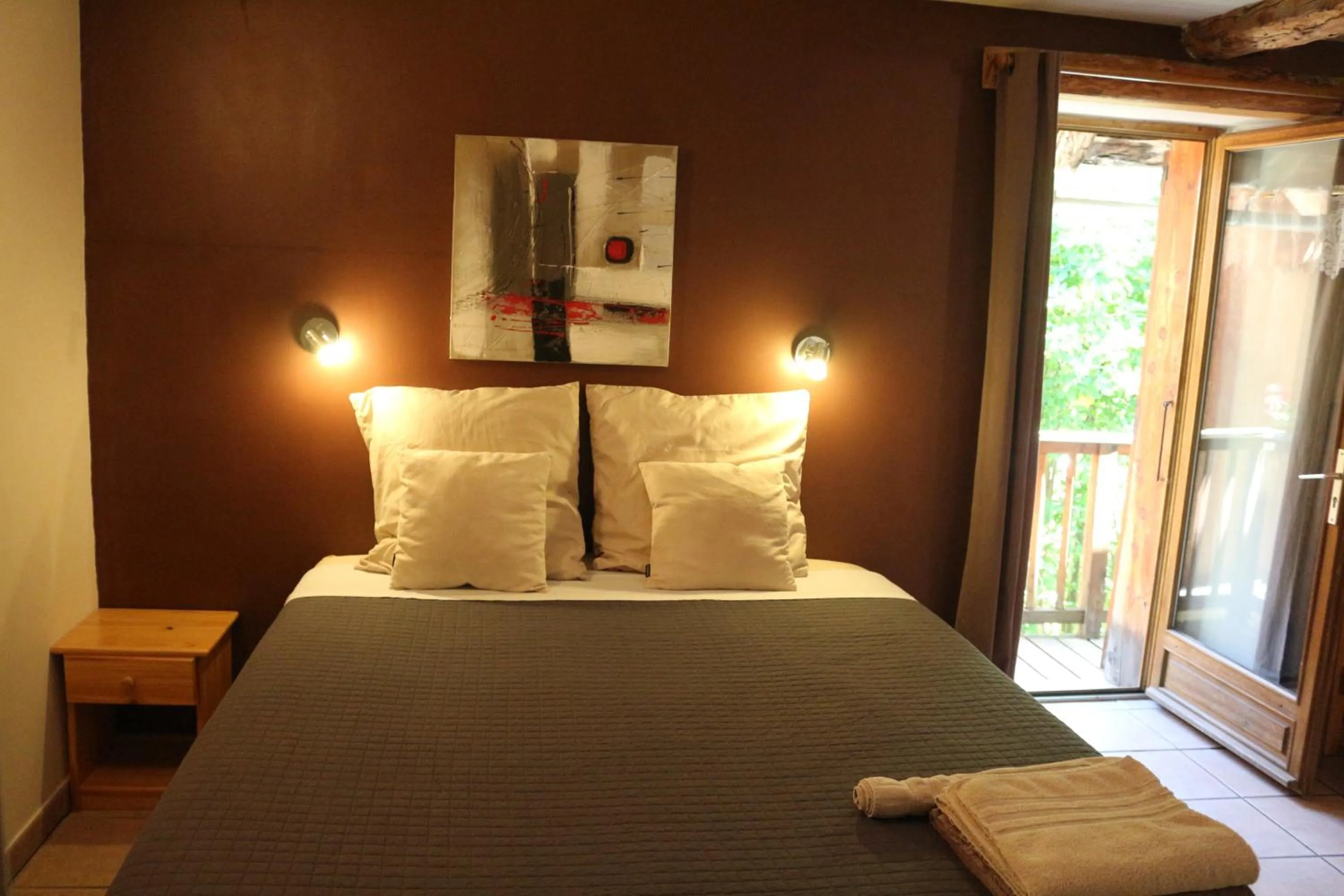 Bed in LA JARBELLE - Gîte et Spa