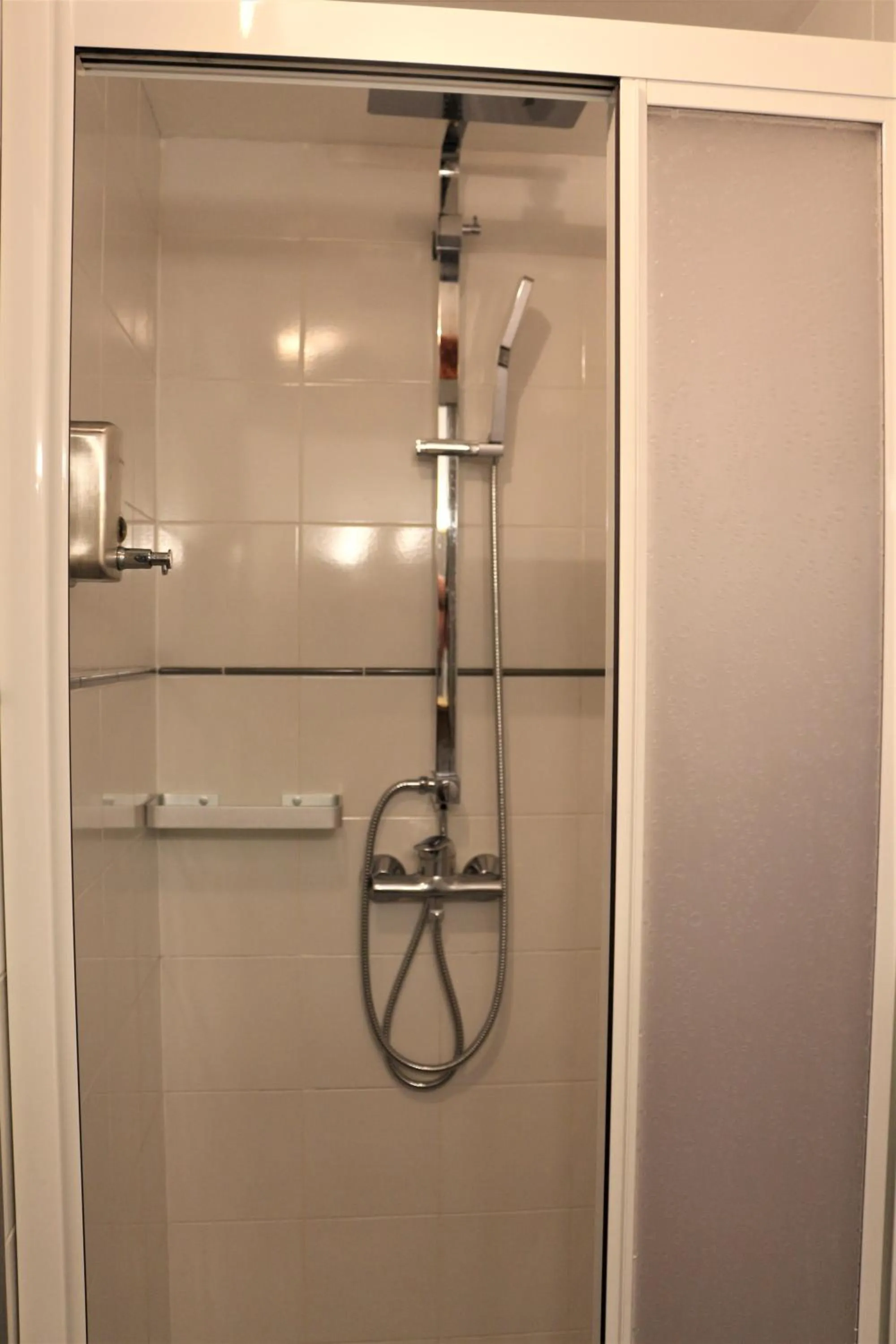 Bathroom in LA JARBELLE - Gîte et Spa