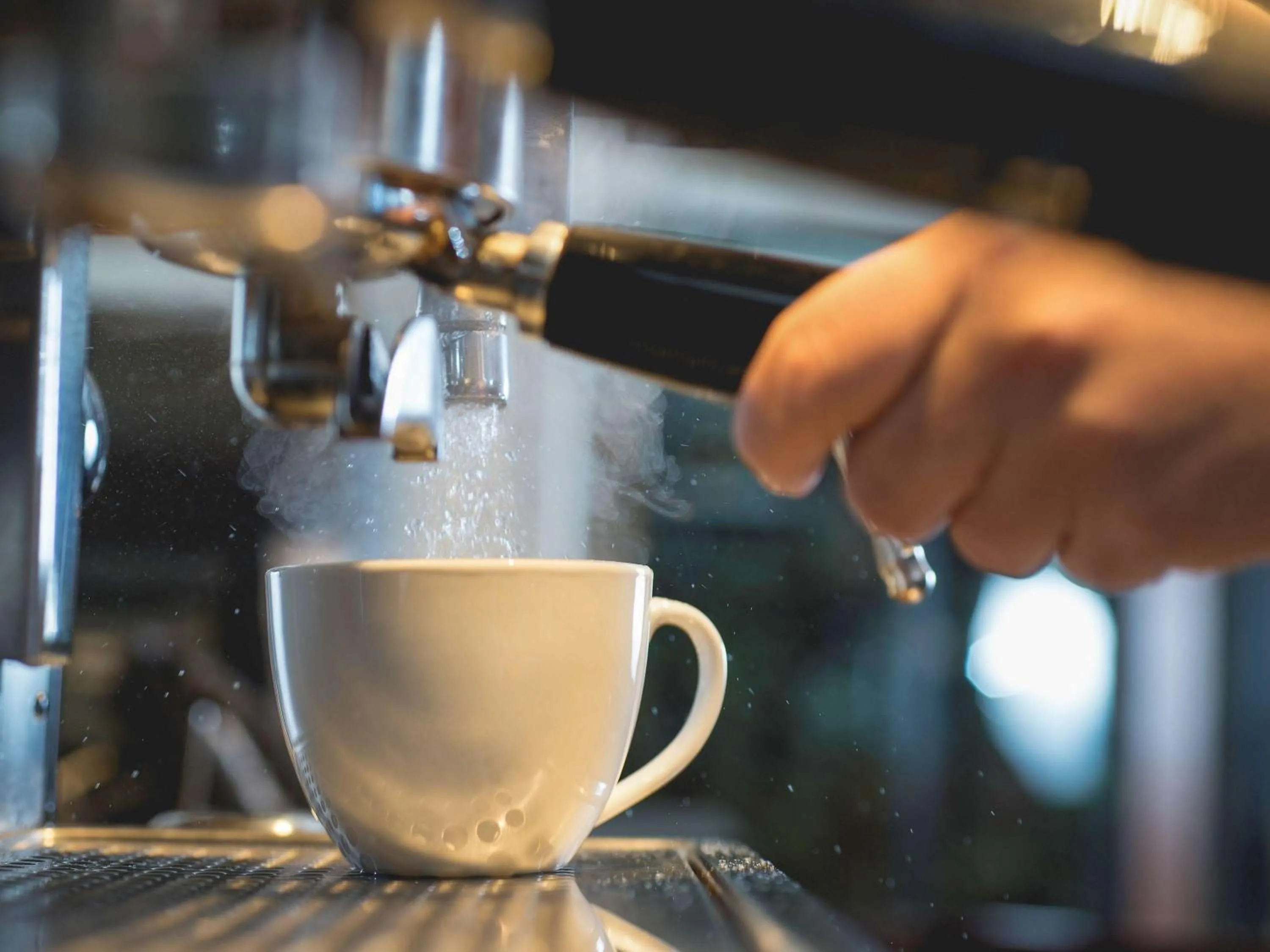 Lounge or bar in Mercure Bogota Calle 100