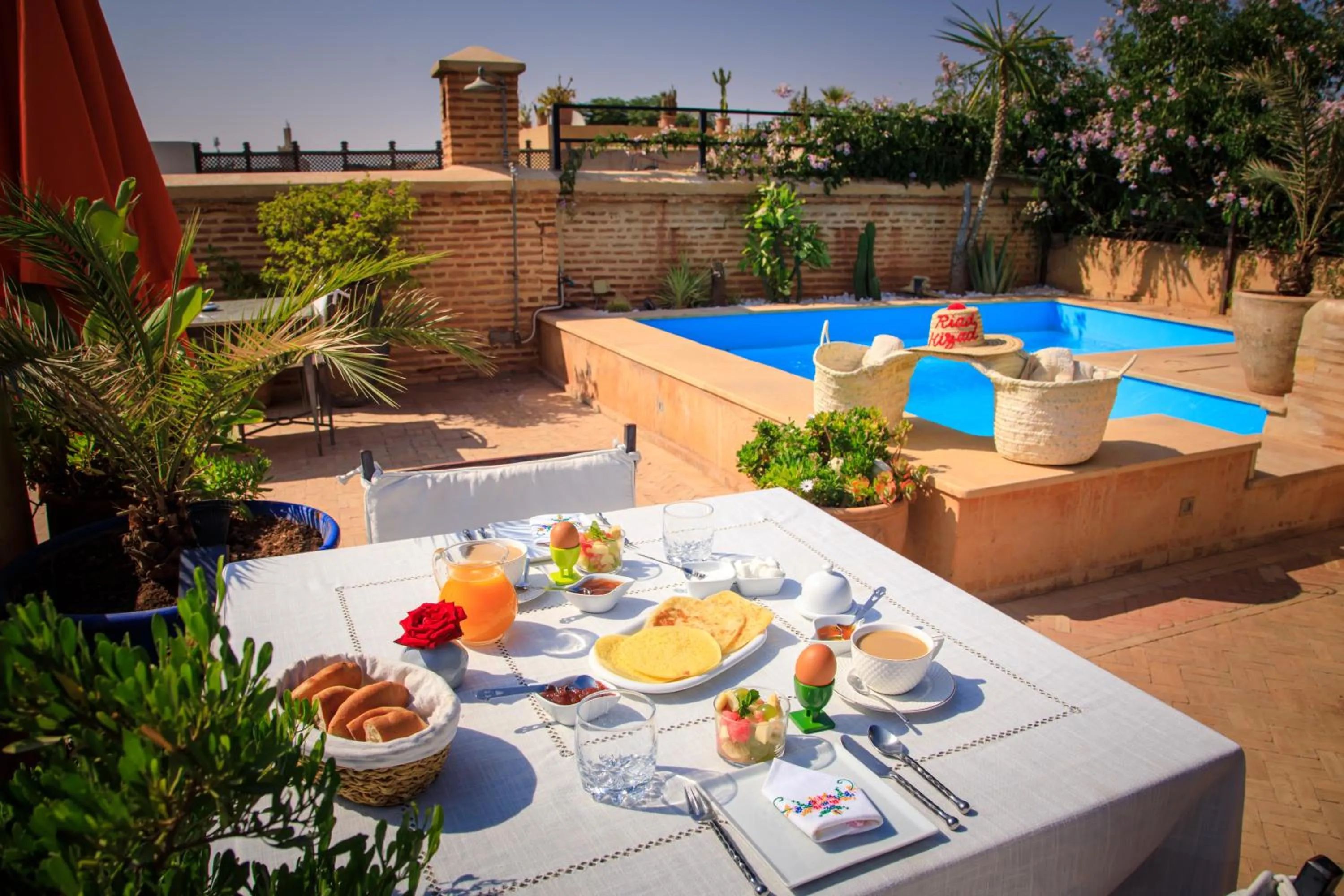 Swimming pool in Riad Hizad