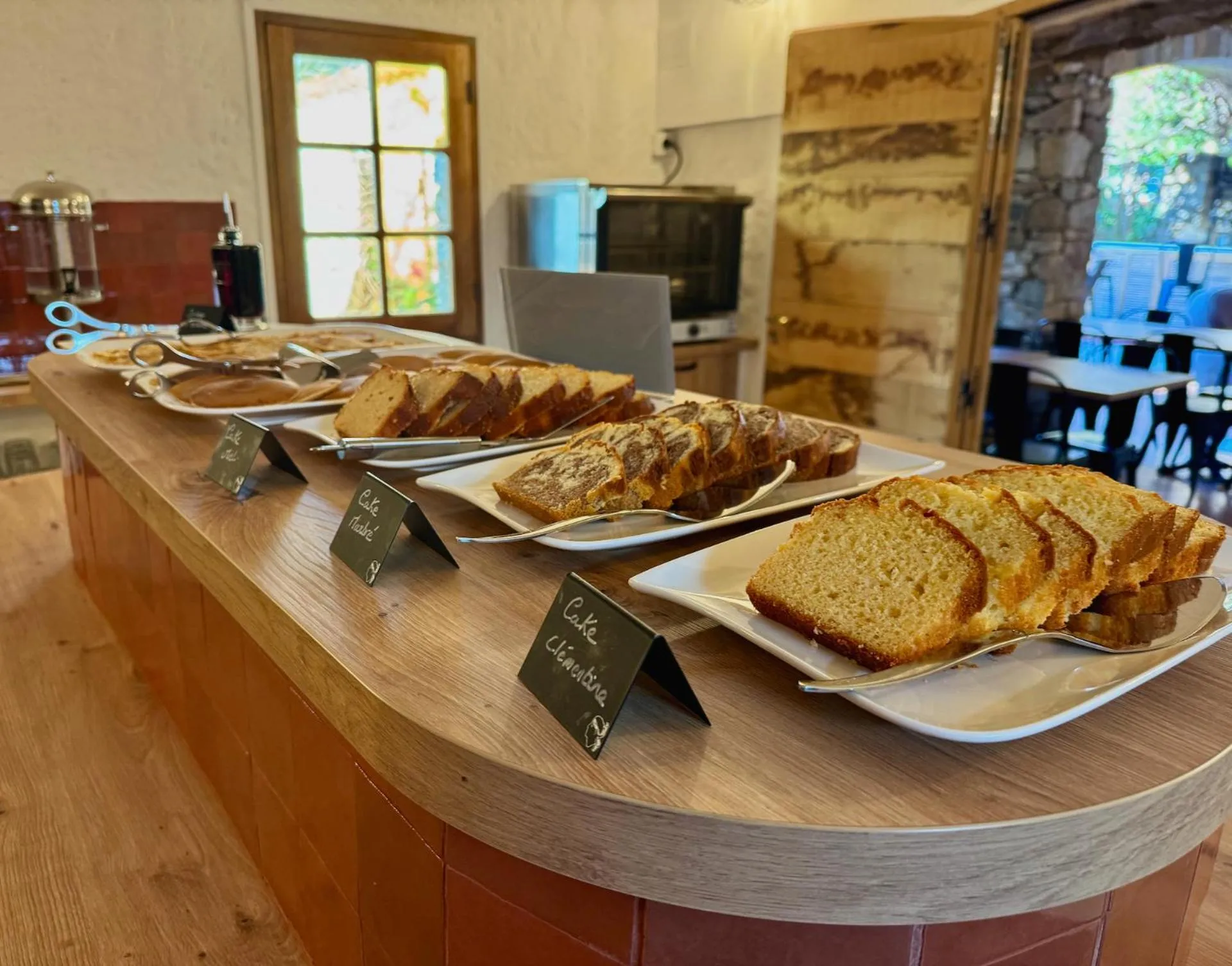 Breakfast in Hôtel Casa Rossa & Spa