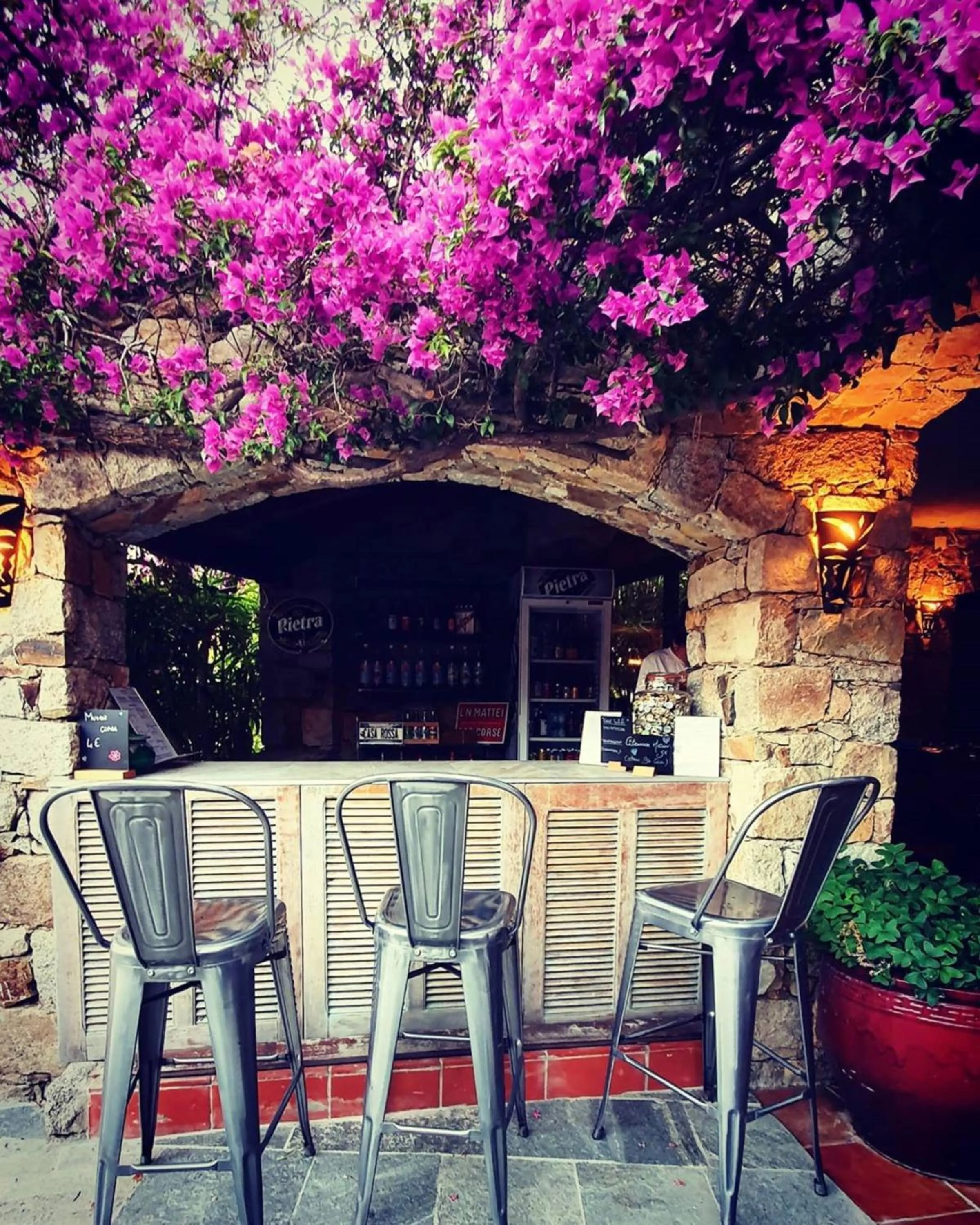 Patio in Hôtel Casa Rossa & Spa