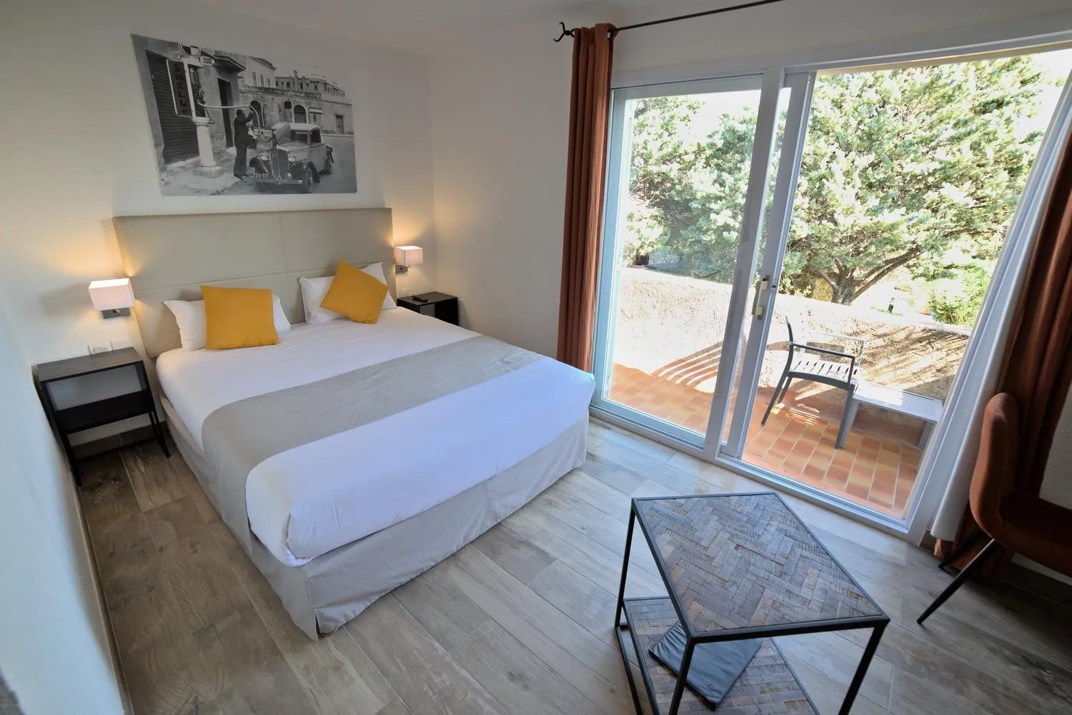 Bed in Hôtel Casa Rossa & Spa