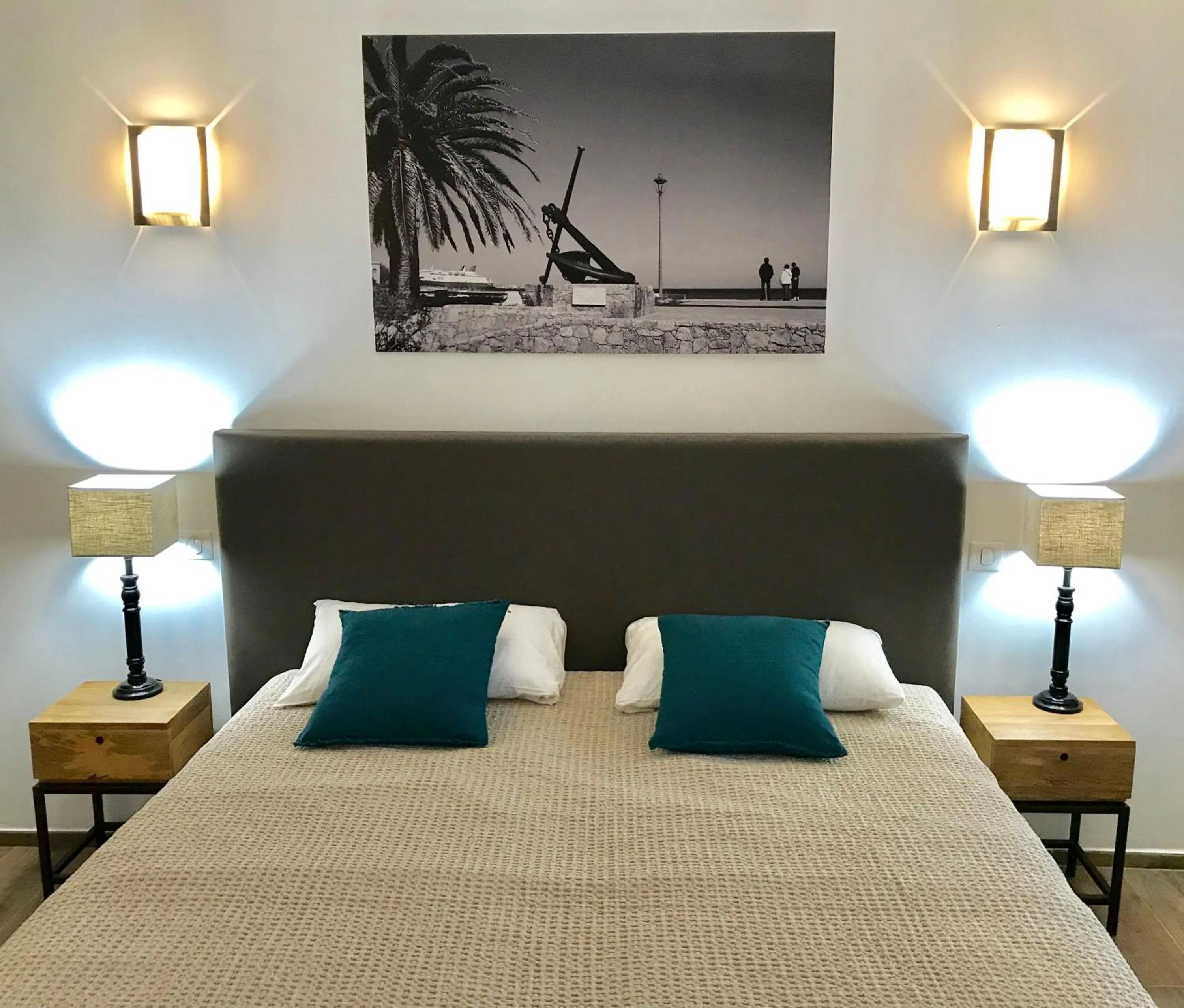 Bed in Hôtel Casa Rossa & Spa