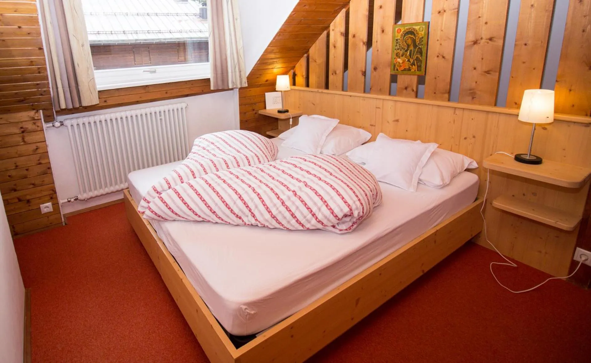 Bedroom, Bed in Residence Chris Appart