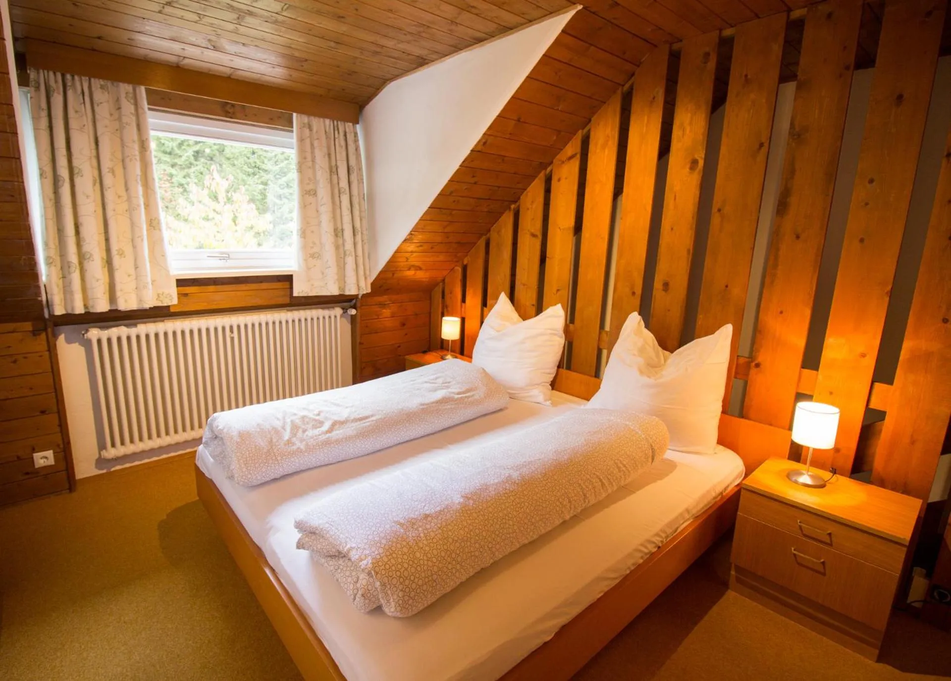 Bedroom, Bed in Residence Chris Appart