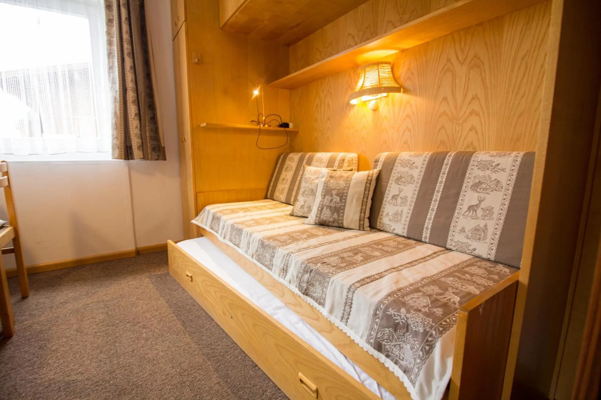 Bed in Residence Chris Appart