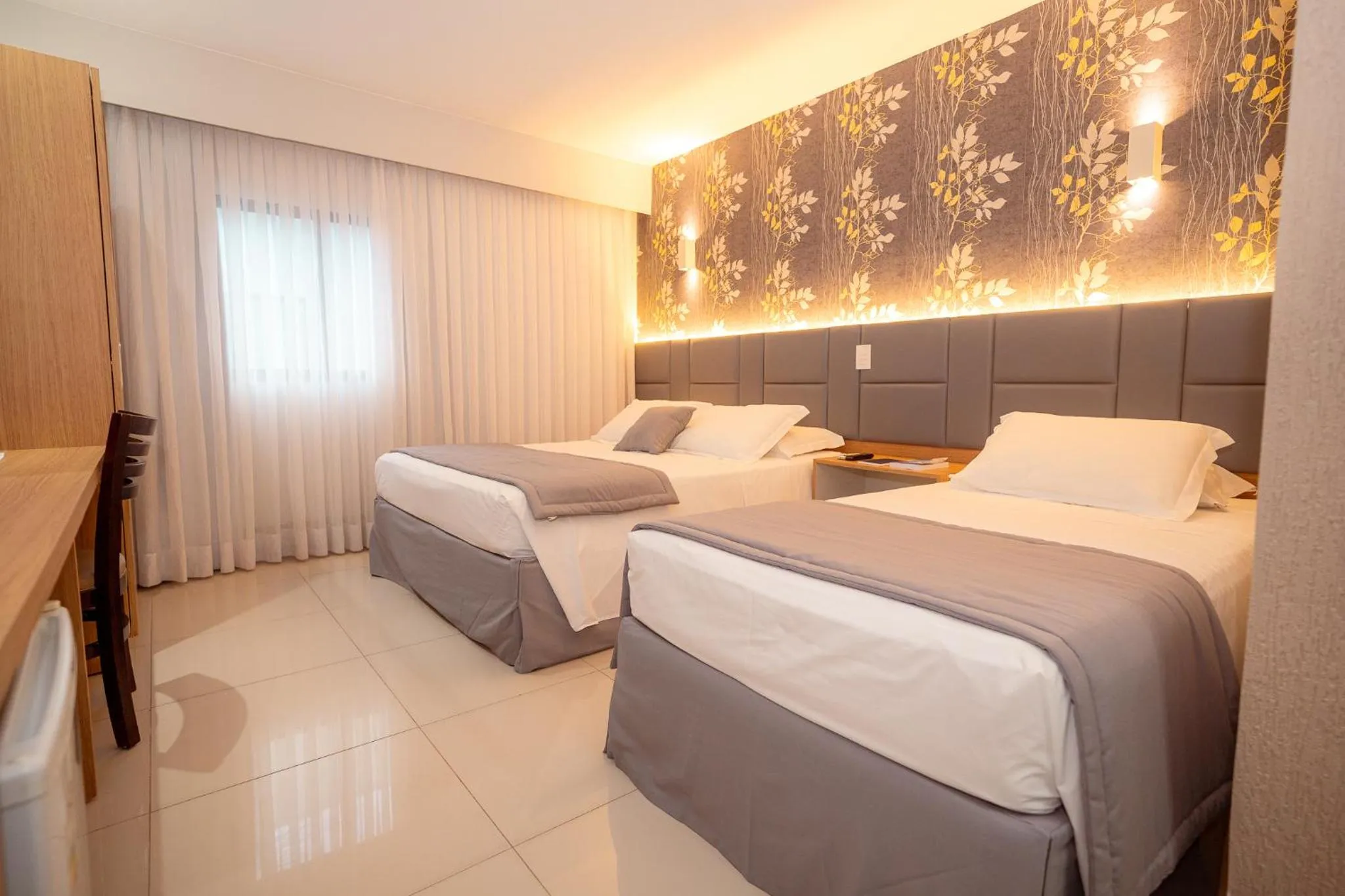 Bedroom, Bed in Hotel Girassol Plaza