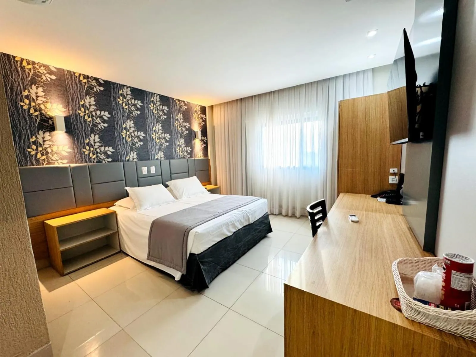 Bedroom, Bed in Hotel Girassol Plaza