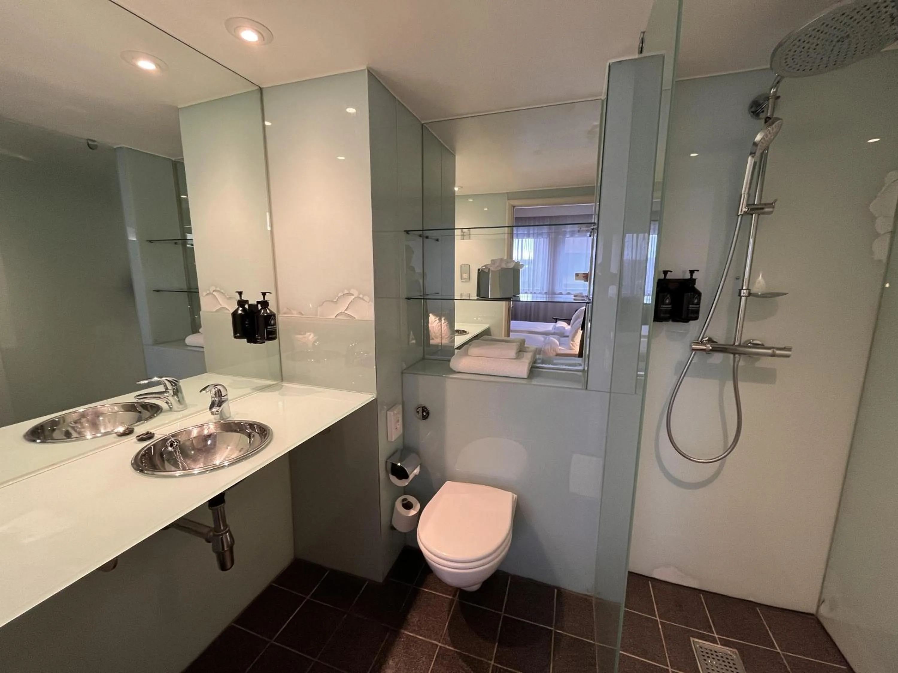 Bathroom in B&B HOTEL Inverness