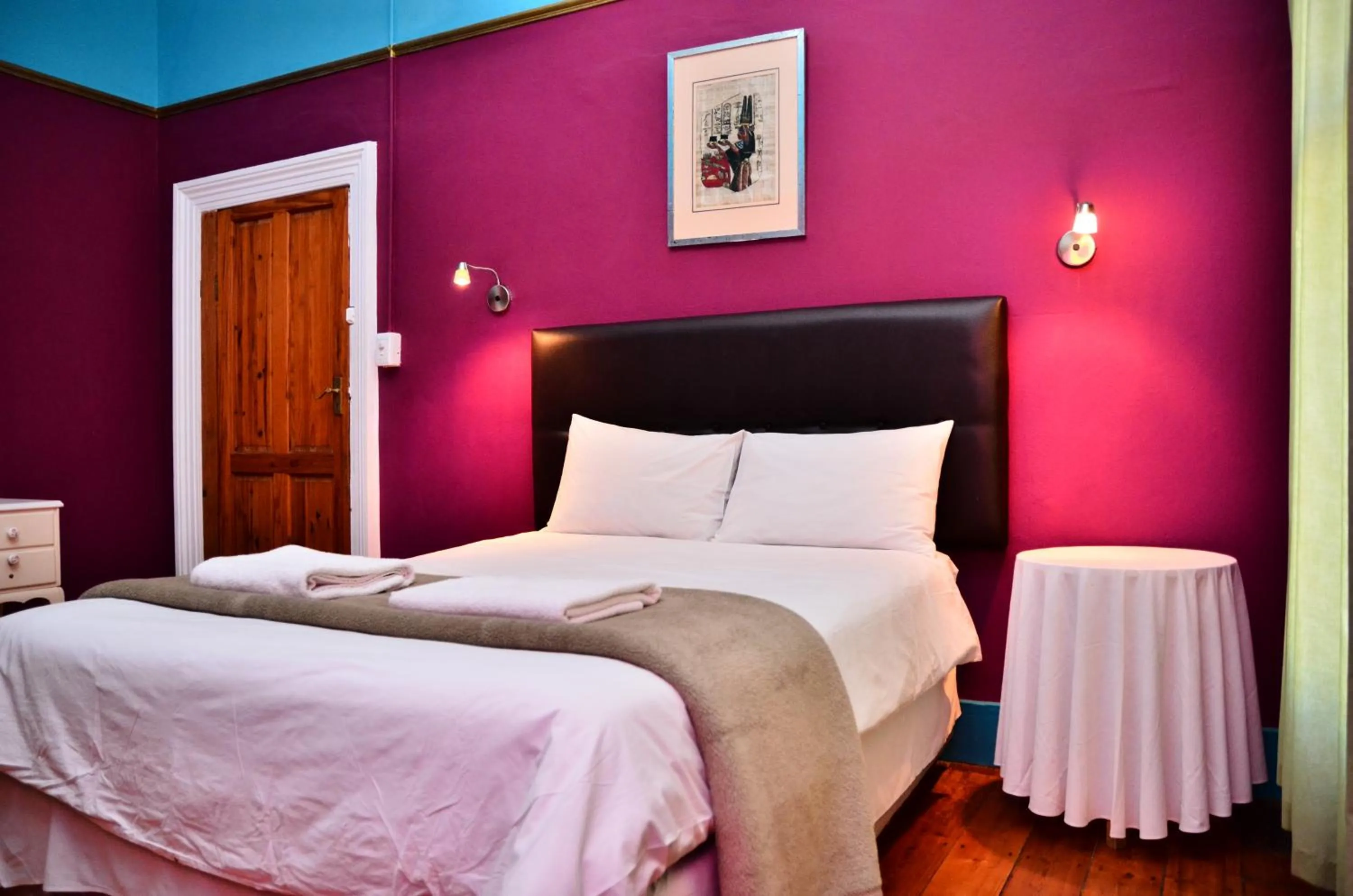 Bed in Big Blue Backpackers