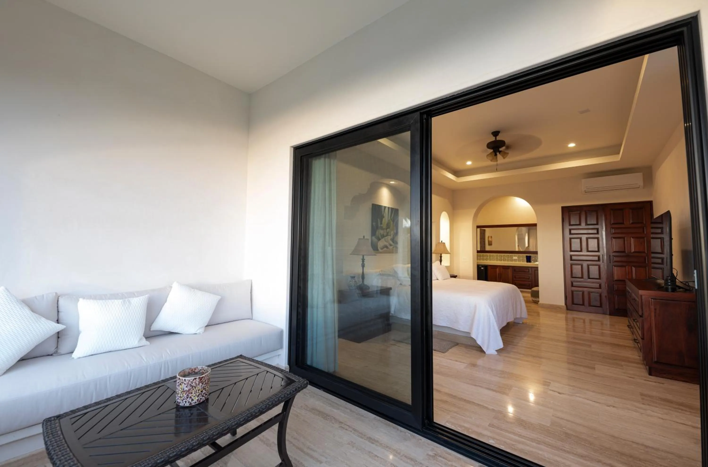 Photo of the whole room, Bed in Hacienda Todos Los Santos