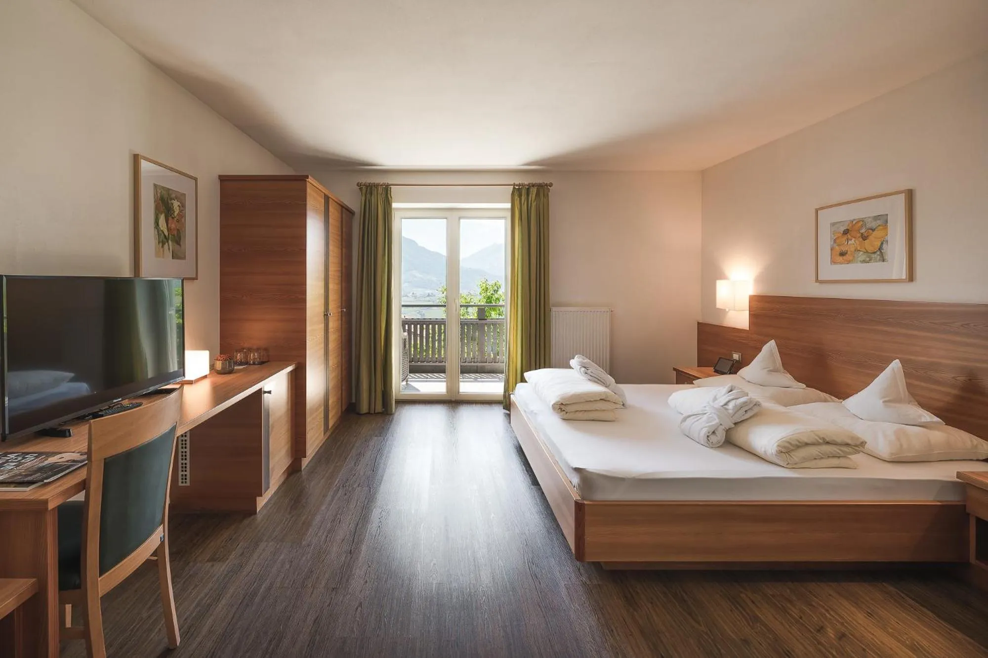 Bed in Hotel - Appartements Schmied Hans