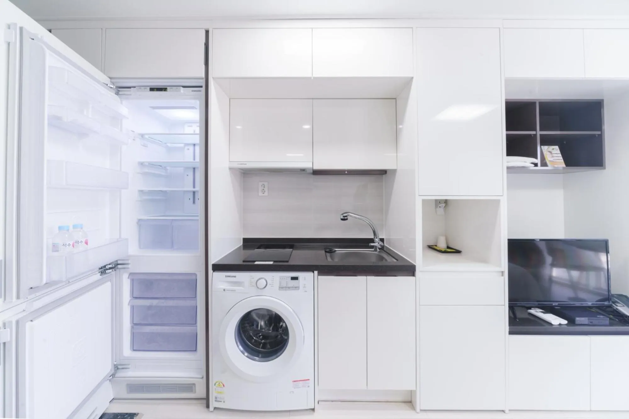 Communal kitchen in The Venezia Suite Hotel