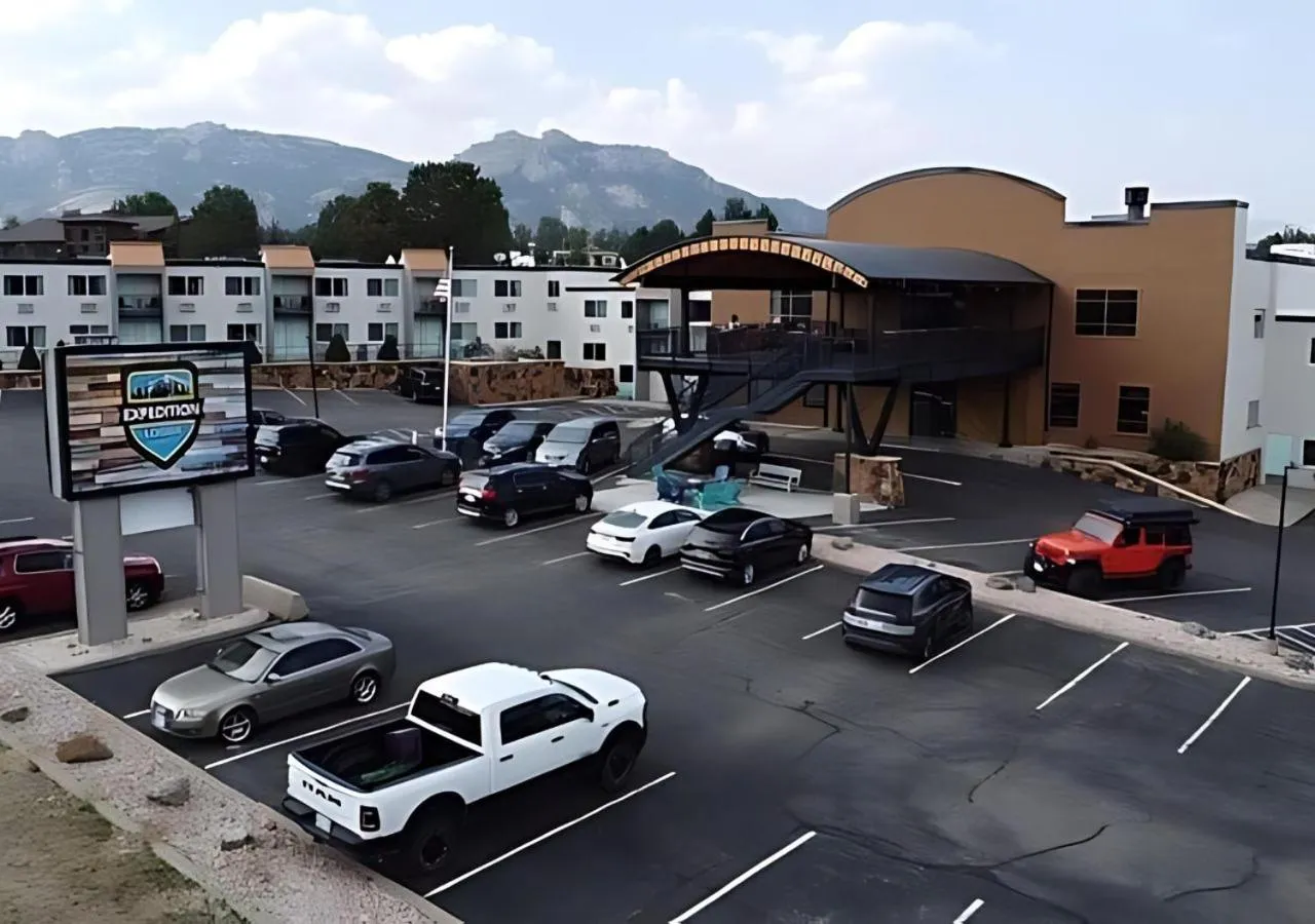 Property building in Expedition Lodge Estes Park at Rocky Mtn National Park