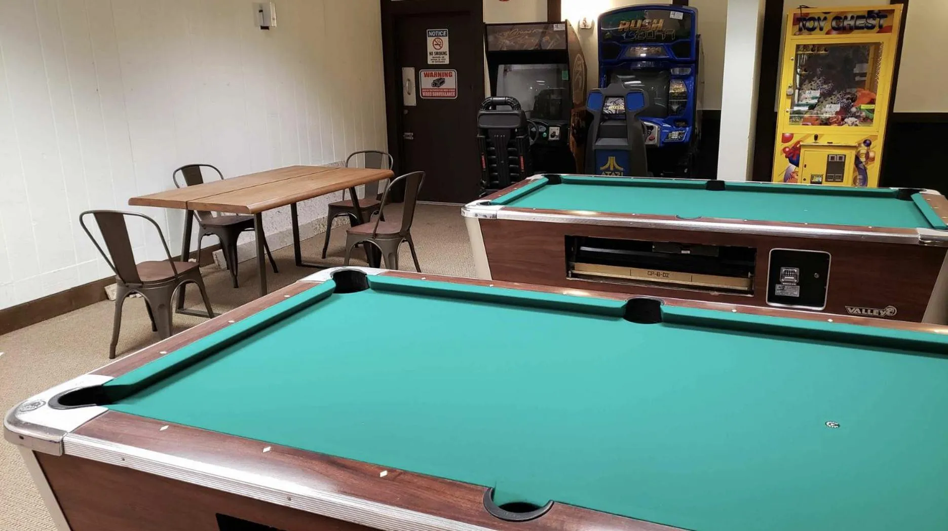 Billiard in Expedition Lodge Estes Park at Rocky Mtn National Park