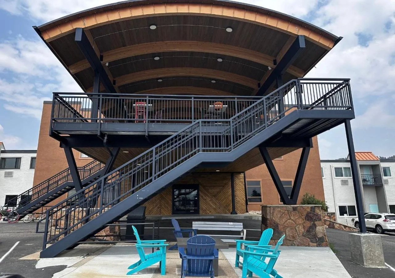 Property building in Expedition Lodge Estes Park at Rocky Mtn National Park