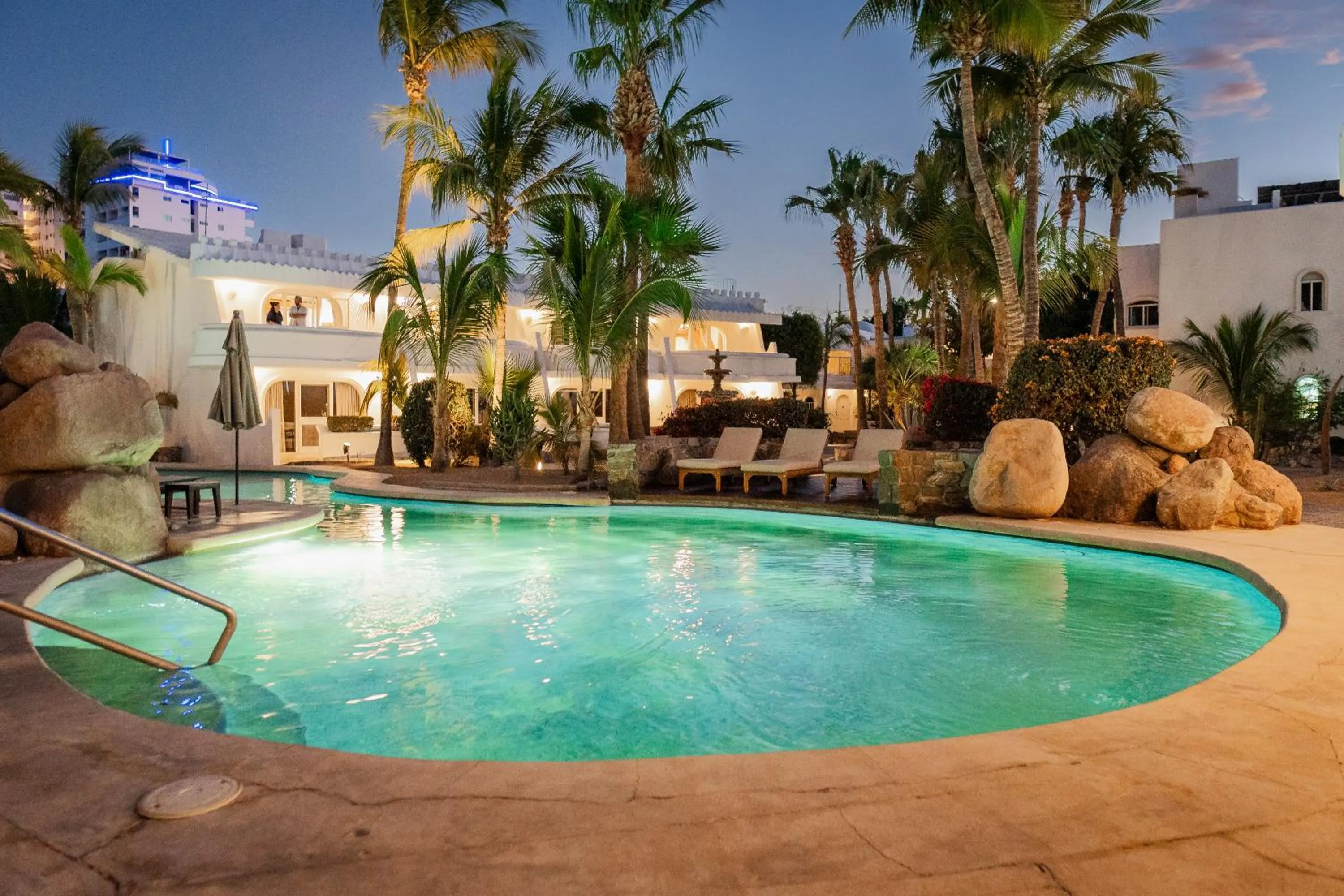 Swimming pool in Hotel & Suites El Moro