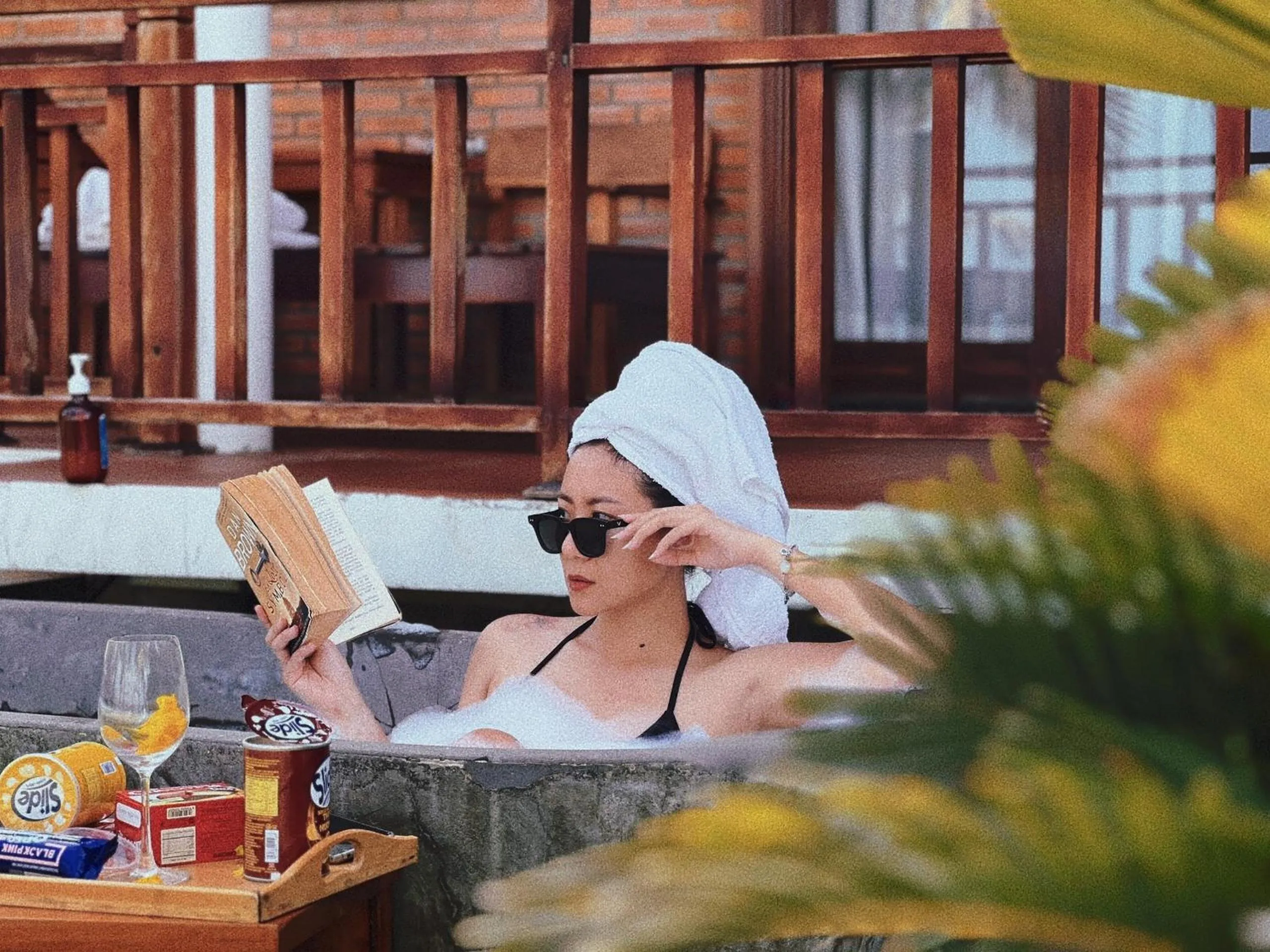 Guests in Lotus Home