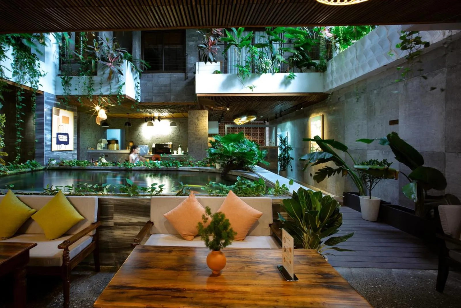 Restaurant/places to eat in LIVIE Da Nang Style