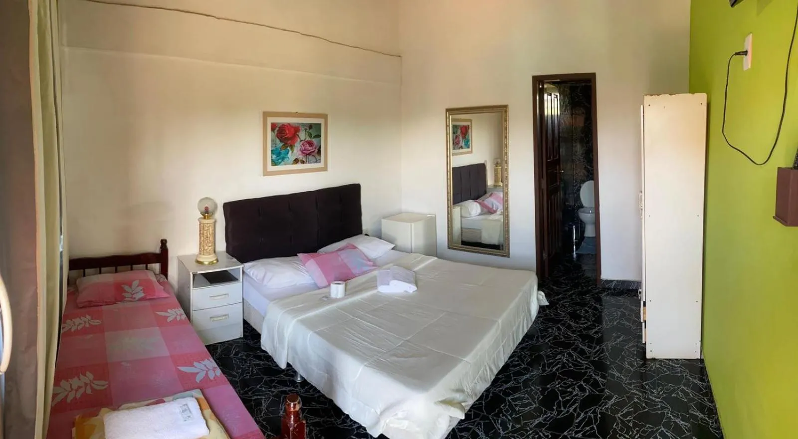 Bed in Pousada Ferradura Beach