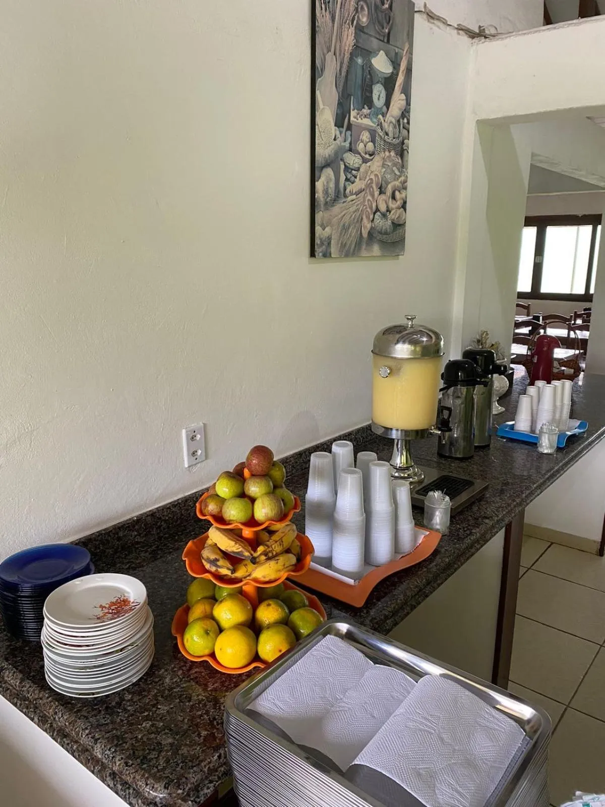 Restaurant/places to eat in Pousada Ferradura Beach