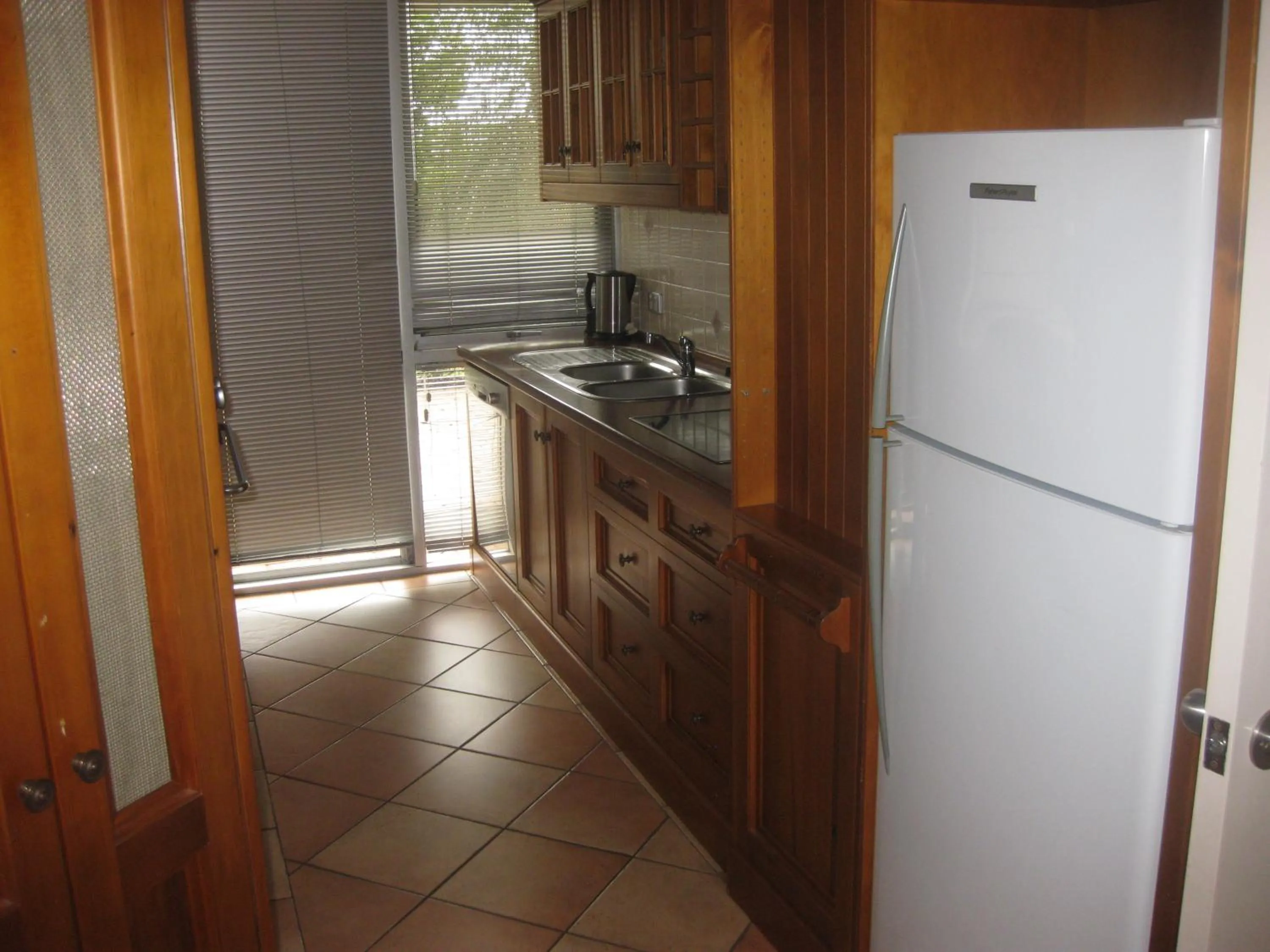 Day in Fairthorpe Apartments