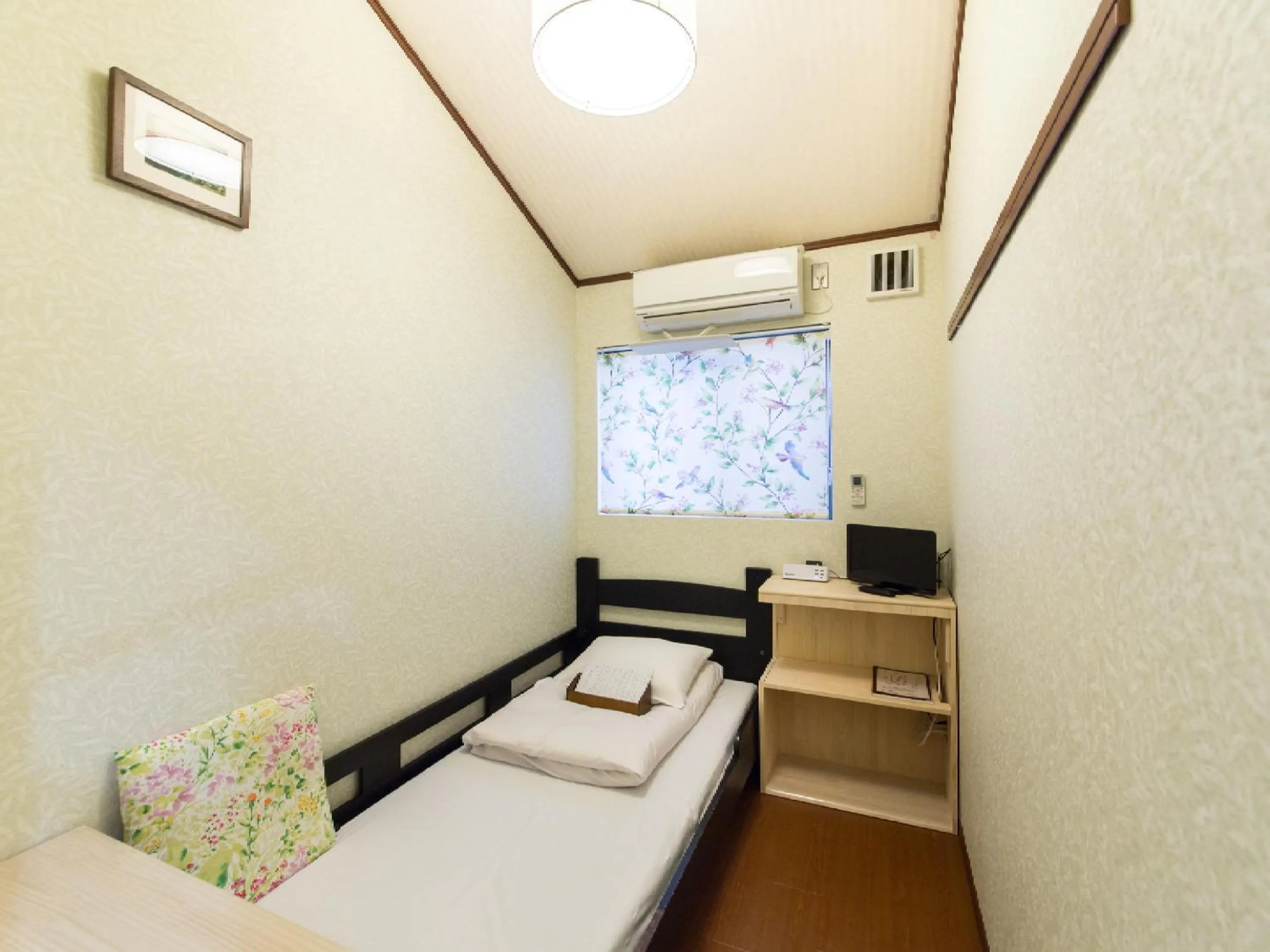 Area and facilities, Bed in Woman Only Guesthouse Nanohana (Female only)