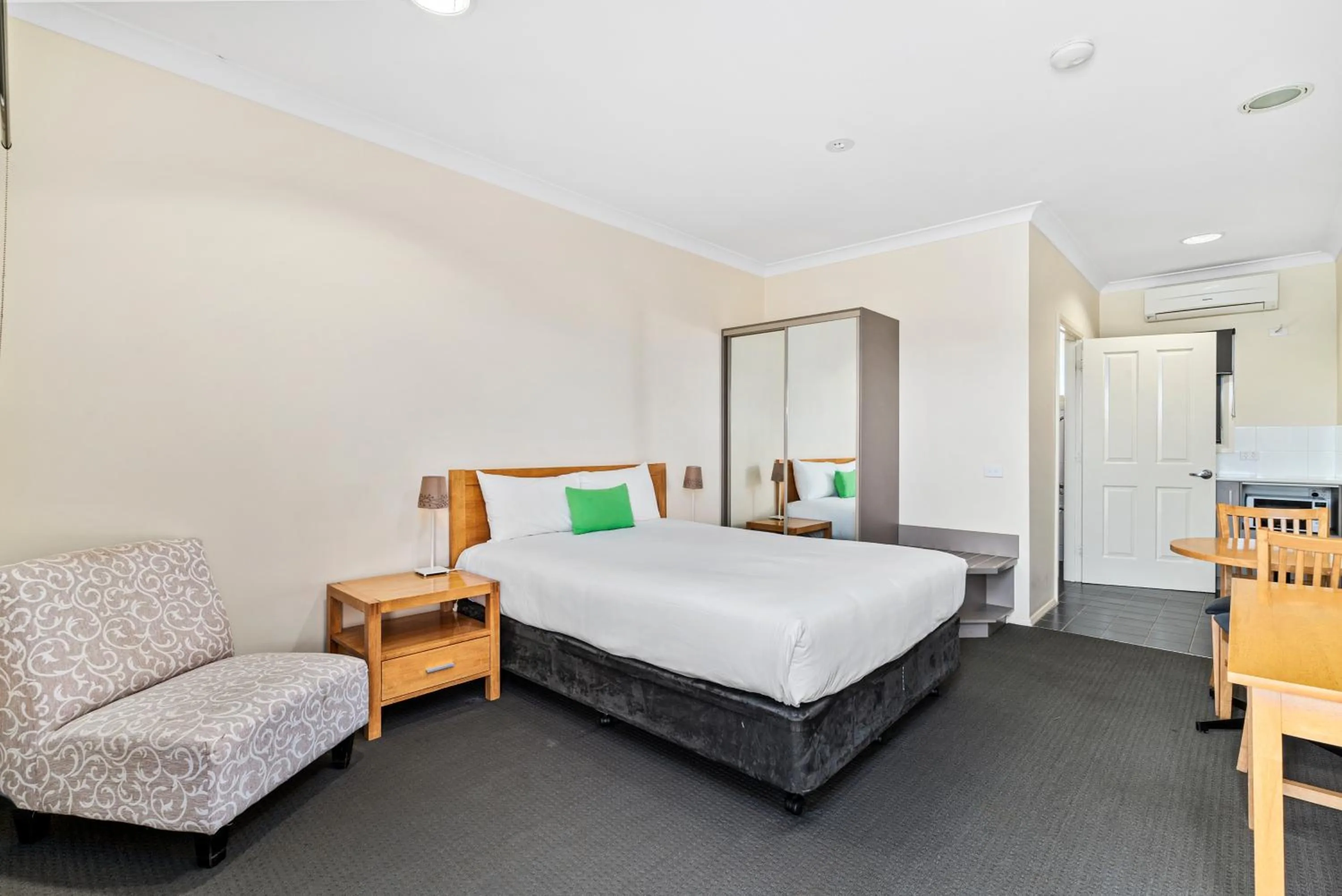 Bedroom, Bed in Comfort Inn Bishops Lodge