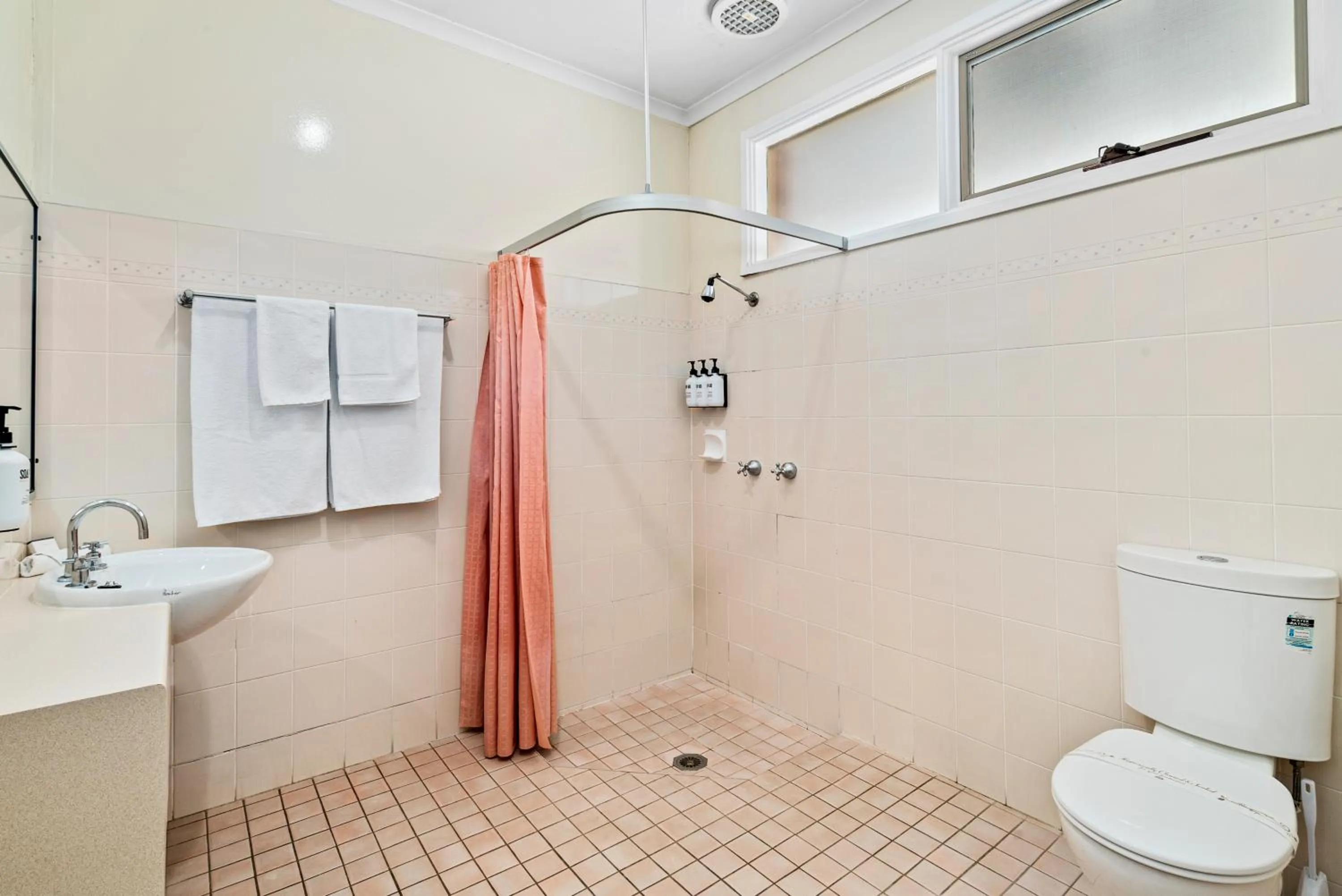 Shower in Comfort Inn Bishops Lodge