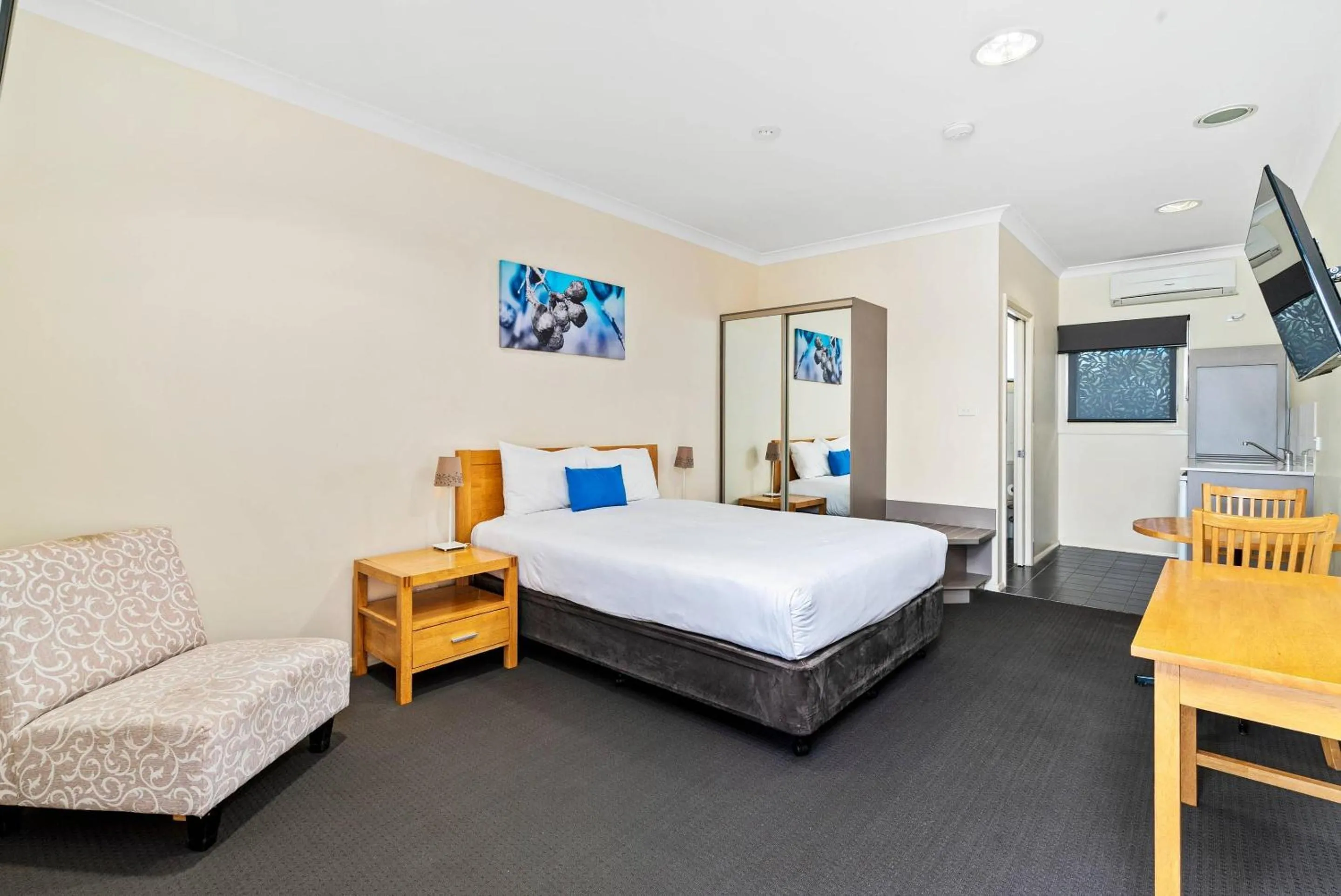 Bedroom, Bed in Comfort Inn Bishops Lodge