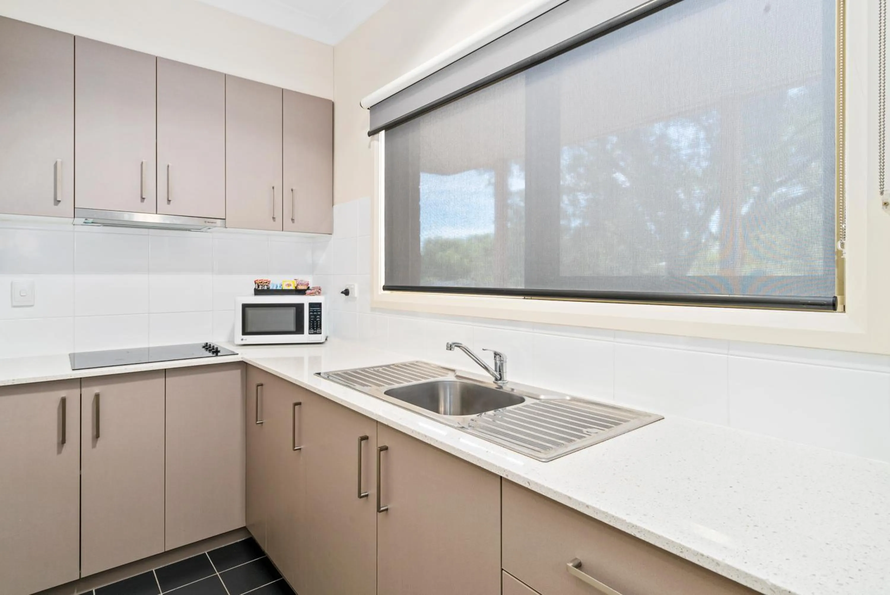kitchen in Comfort Inn Bishops Lodge